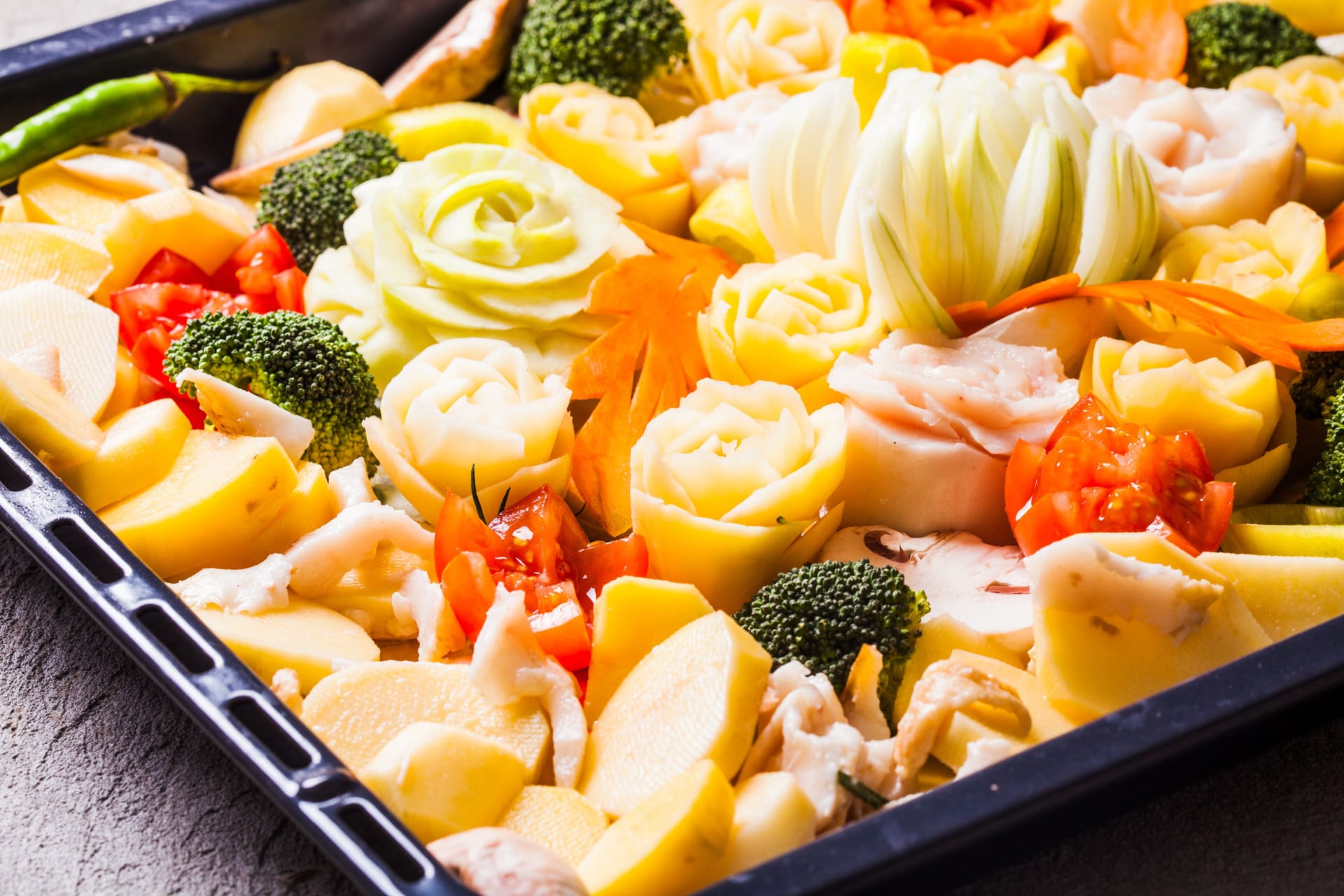 Carved vegetables for baking