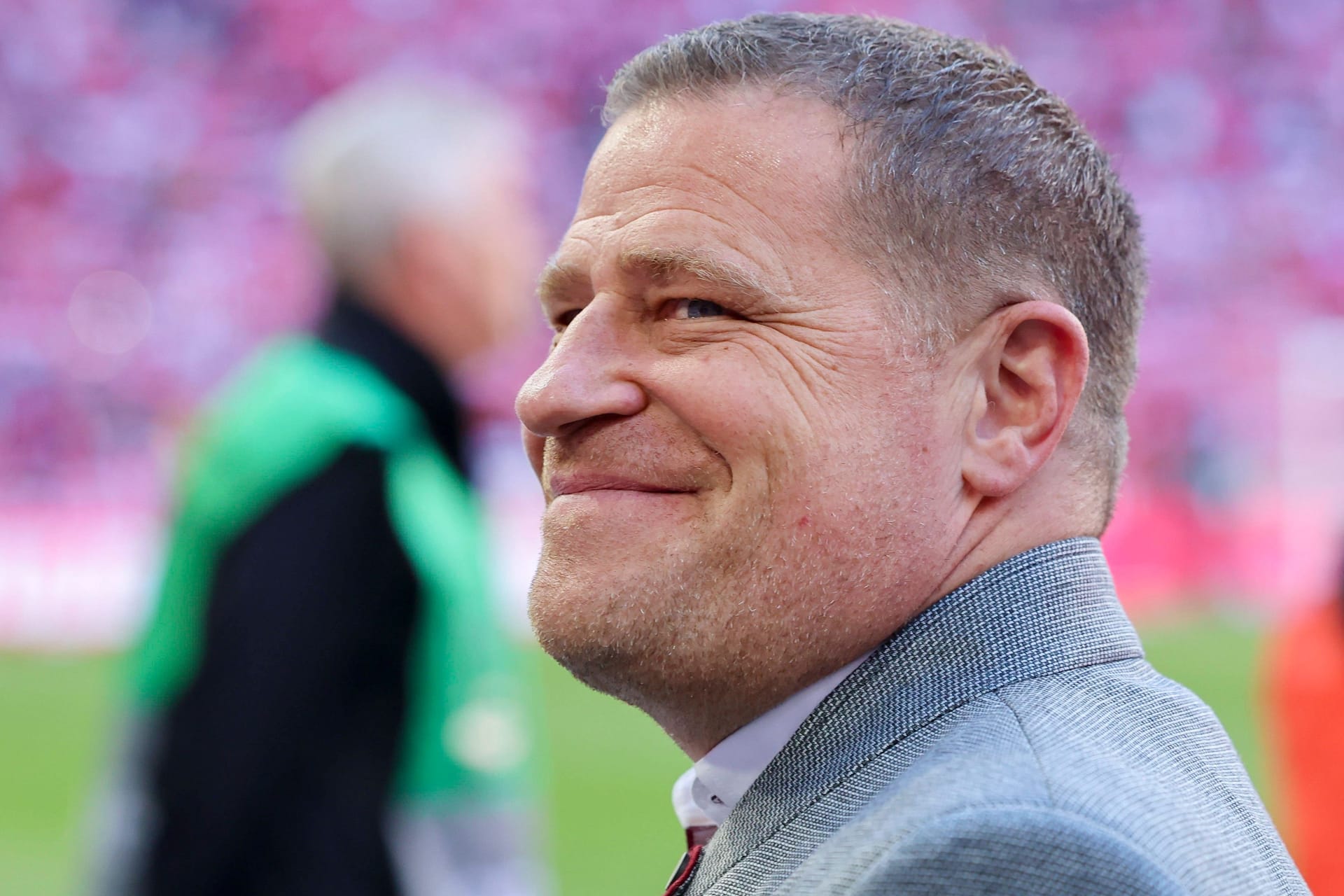 Max Eberl: Der Sportvorstand des FC Bayern darf wohl einen neuen Spieler holen.