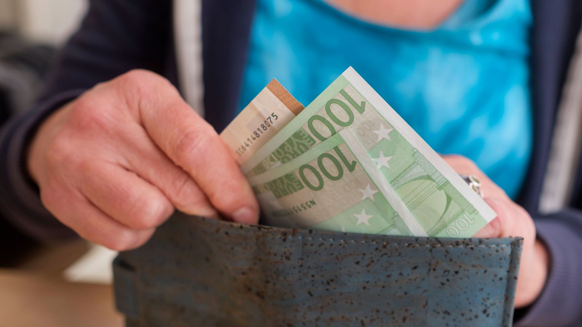 Was können sich Hamburger für einen Monat Arbeit einstecken? (Symbolfoto): Das variiert deutlich.