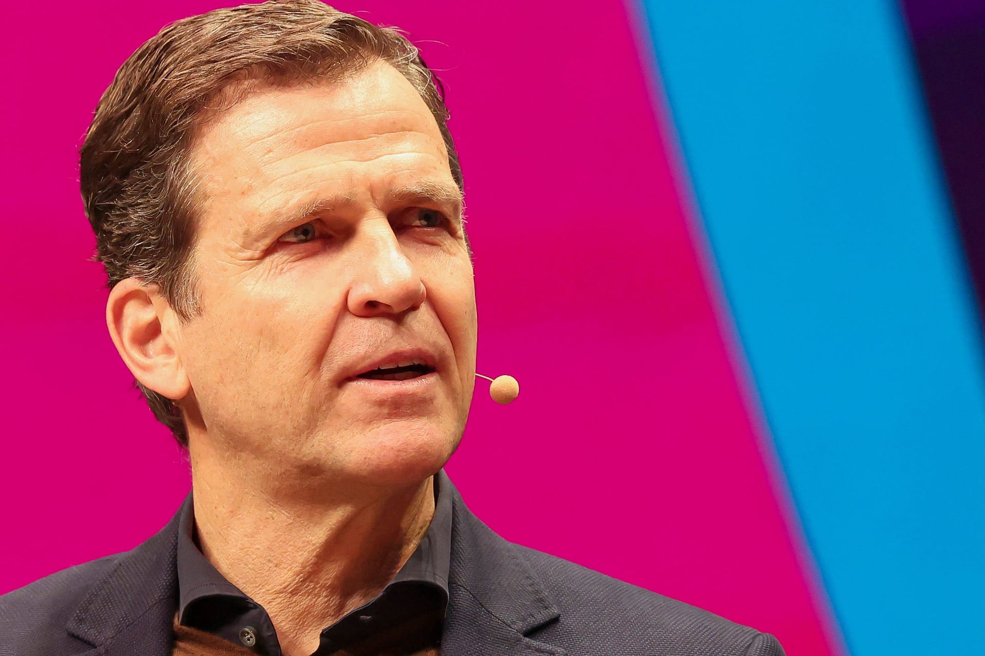 Oliver Bierhoff: Der ehemalige Fußballspieler ist seit fast 24 Jahren verheiratet.