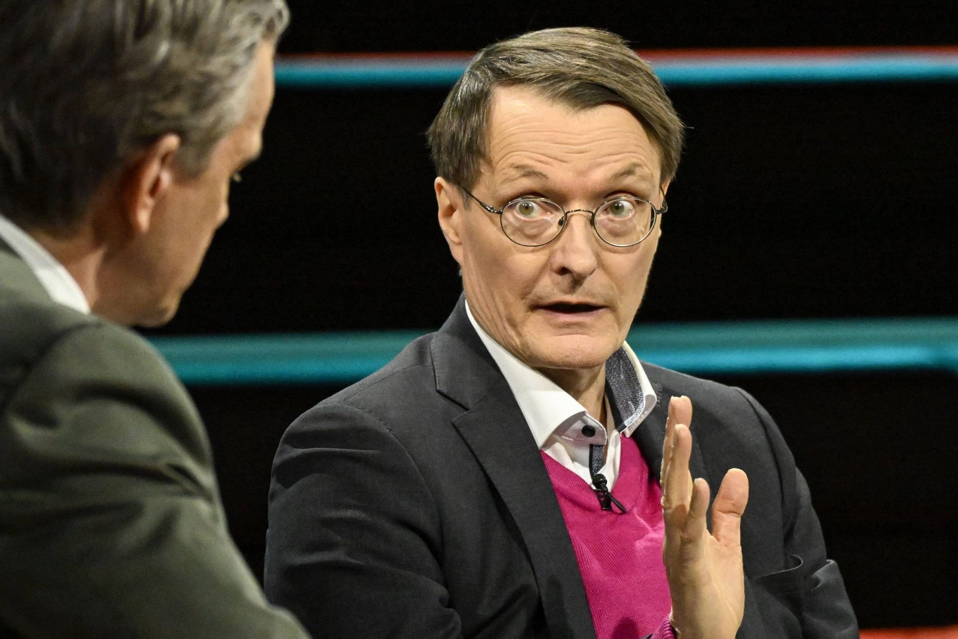Karl Lauterbach (rechts) in der Sendung mit Markus Lanz (Archivfoto): Als Gesundheitspolitiker war er während Corona oft im TV, später wurde er Gesundheitsminister. Karl Lauterbach (rechts) in der Sendung mit Markus Lanz (Archivfoto): Als Gesundheitspolitiker war er während Corona oft im TV, später wurde er Gesundheitsminister.