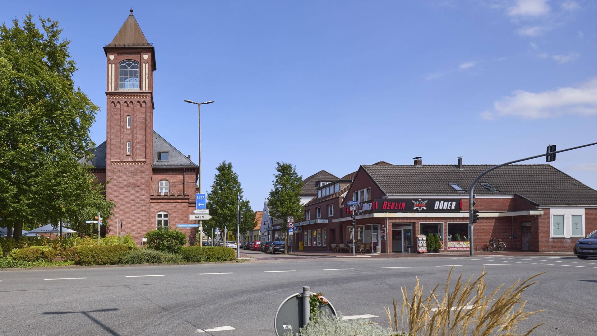 Die Kleinstadt Varel in Niedersachsen: Hier tötete ein Mann seine Ehefrau.