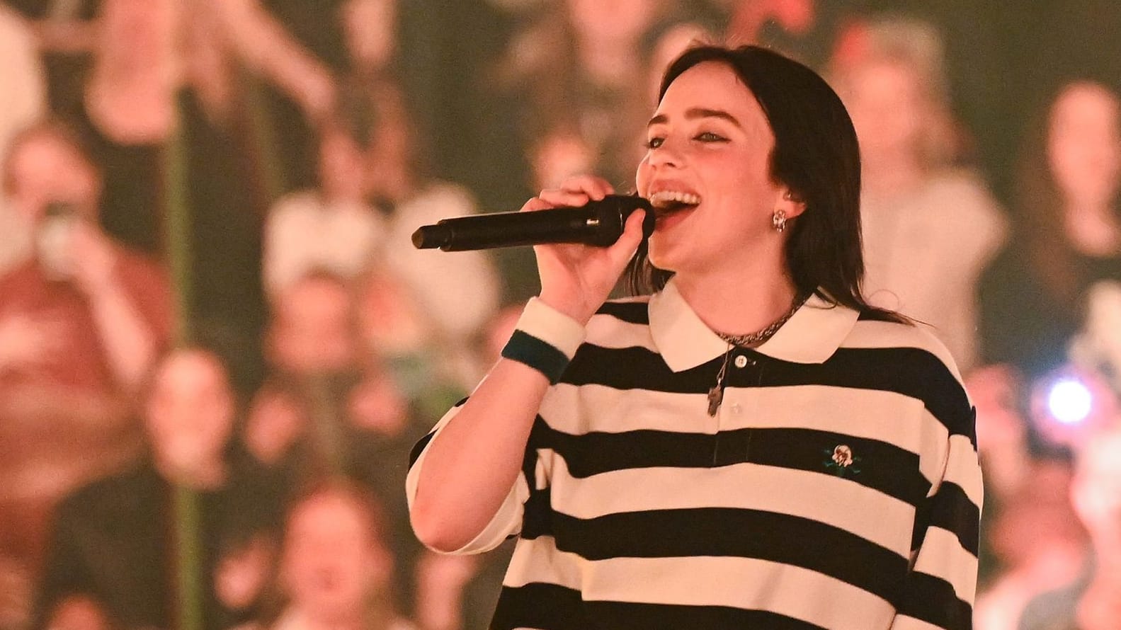 Billie Eilish bei ihrem Auftritt in Schweden Ende April (Archivbild): Auch in Hannover begeisterte sie ihre Fans mit Authentizität.