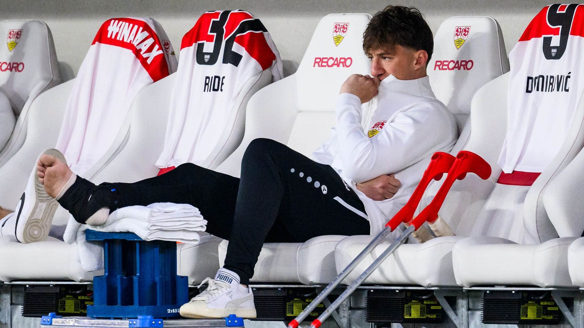 VfB Stuttgart - FC Augsburg VfB Stuttgart - FC Augsburg