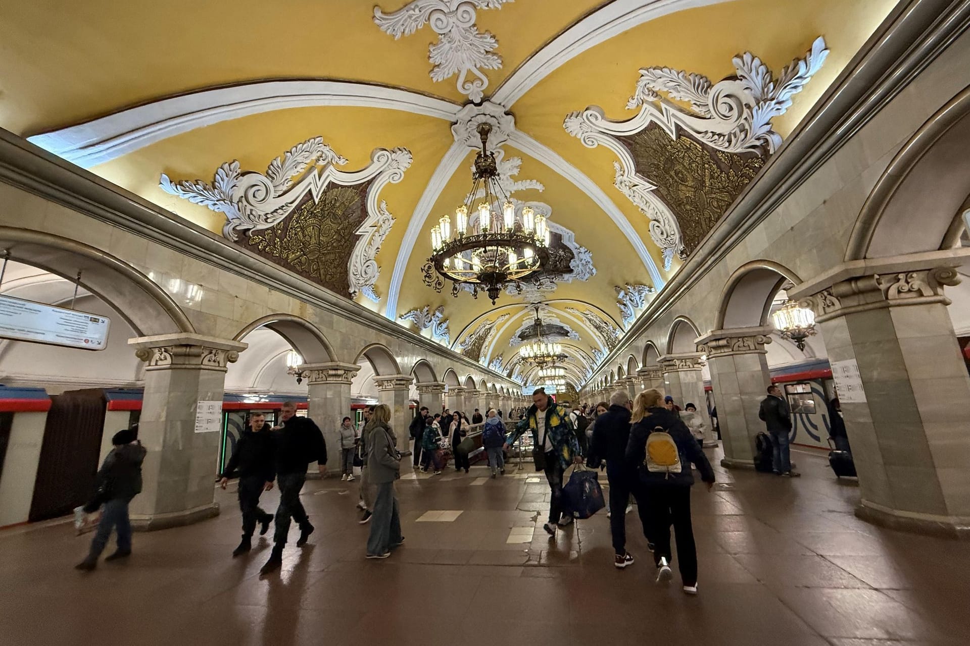 Moskauer Metro wird 90 Jahre alt