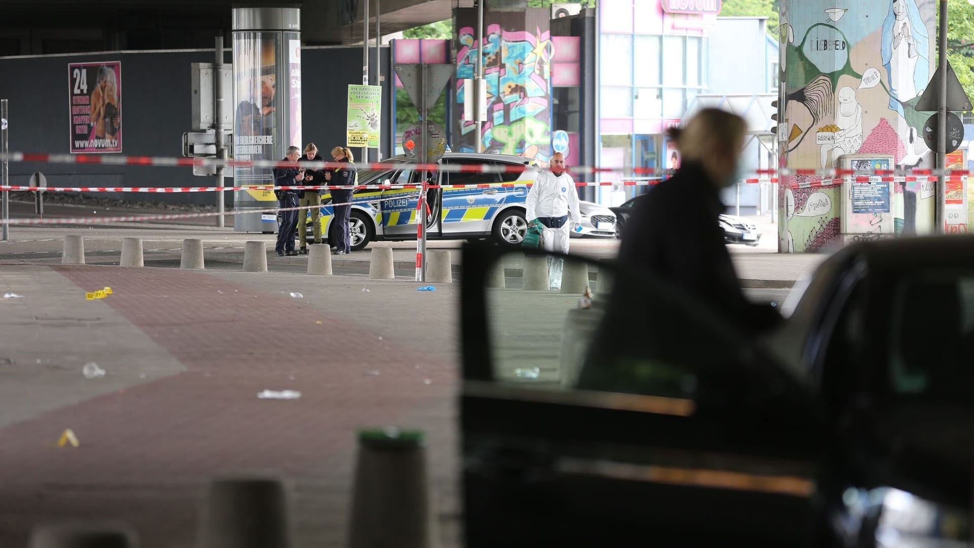 Mann verletzt mehrere Menschen in Bielefeld Mann verletzt mehrere Menschen in Bielefeld