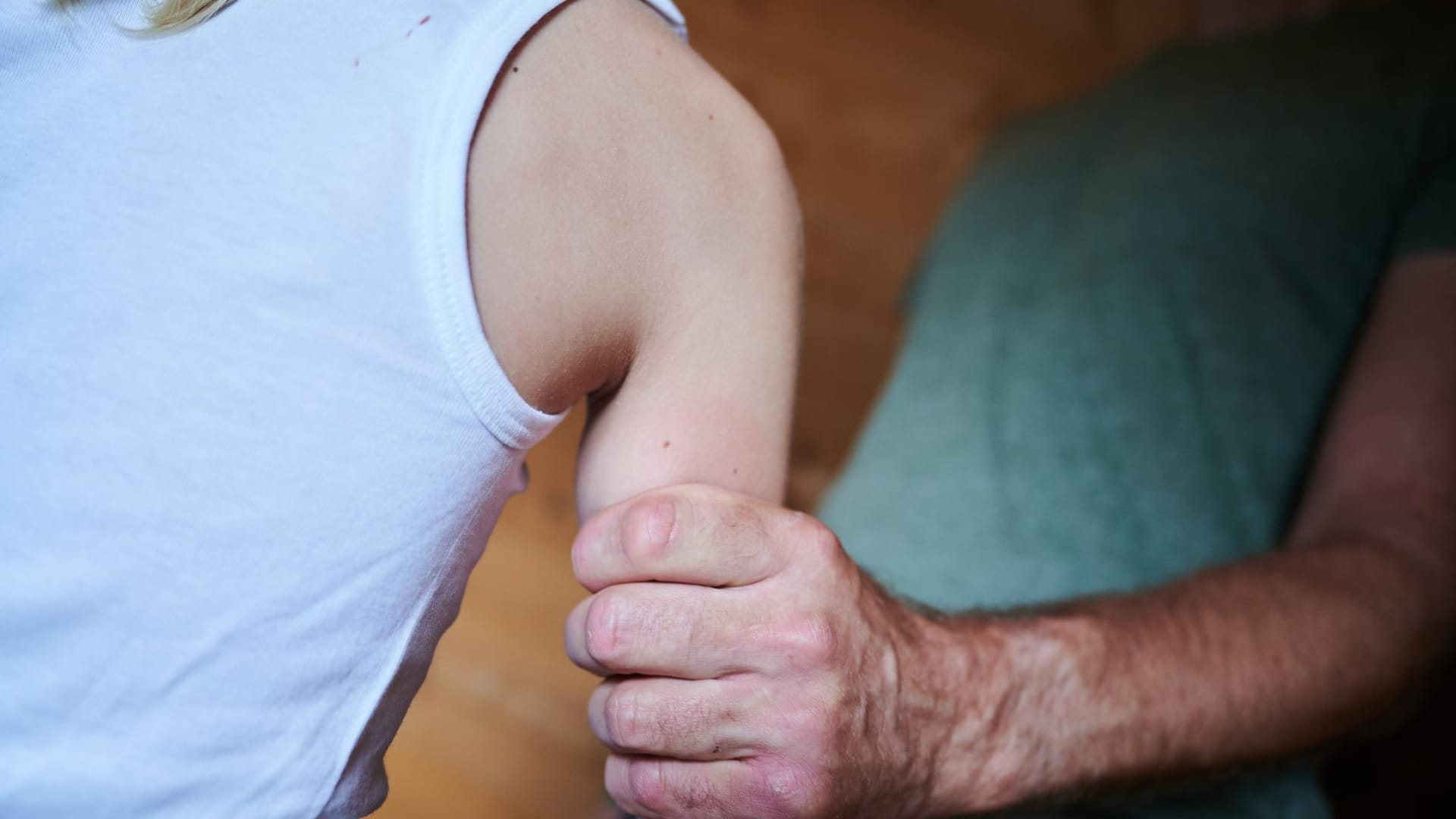 Gewalt gegen Kinder Gewalt gegen Kinder