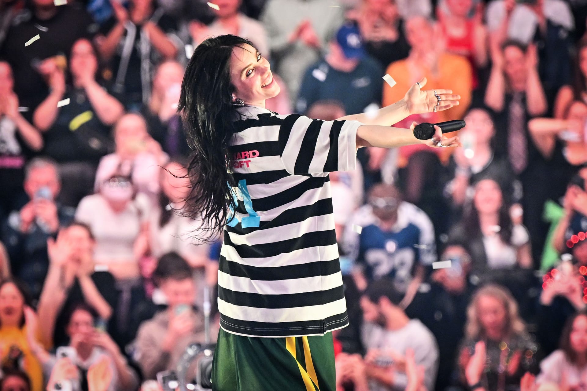 Billie Eilish bei ihrem Auftritt in Schweden Ende April (Archivbild): Auch in Hannover begeisterte sie ihre Fans mit Authentizität.