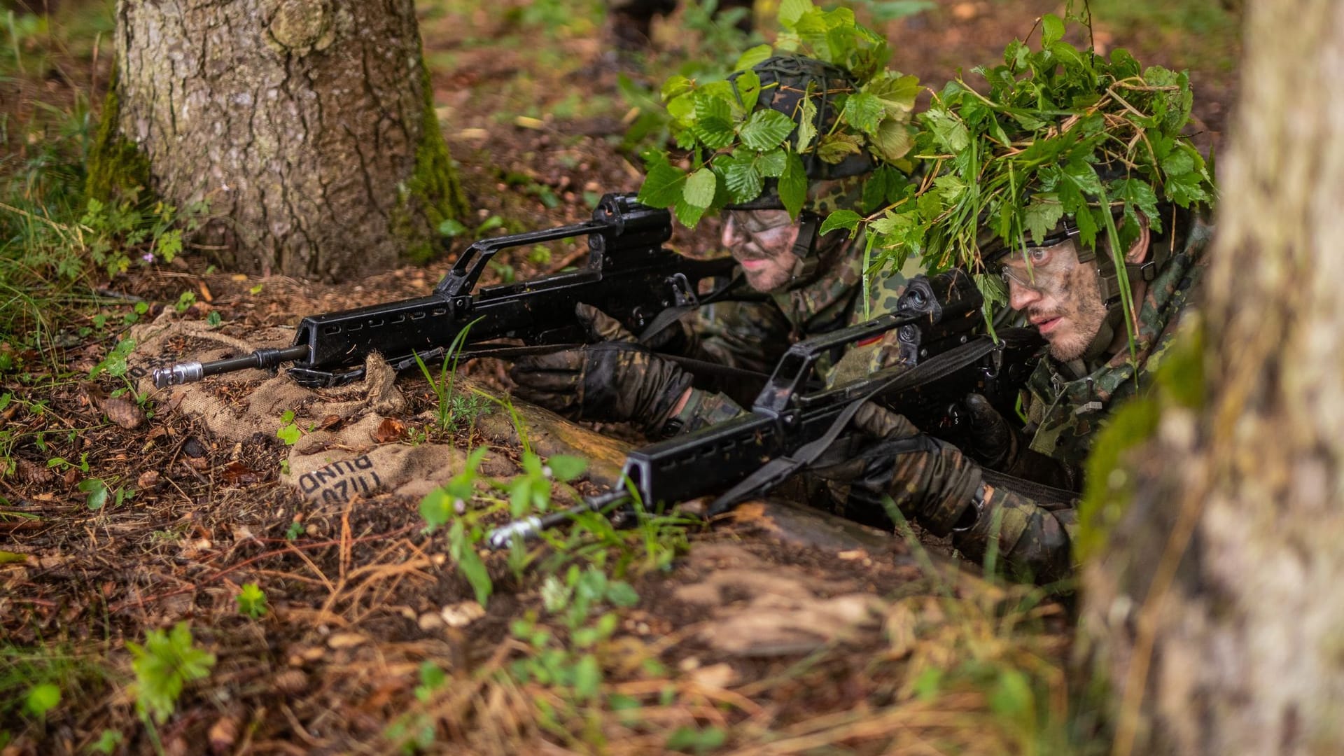 Reservisten der Bundeswehr bei einer Übung Reservisten der Bundeswehr bei einer Übung
