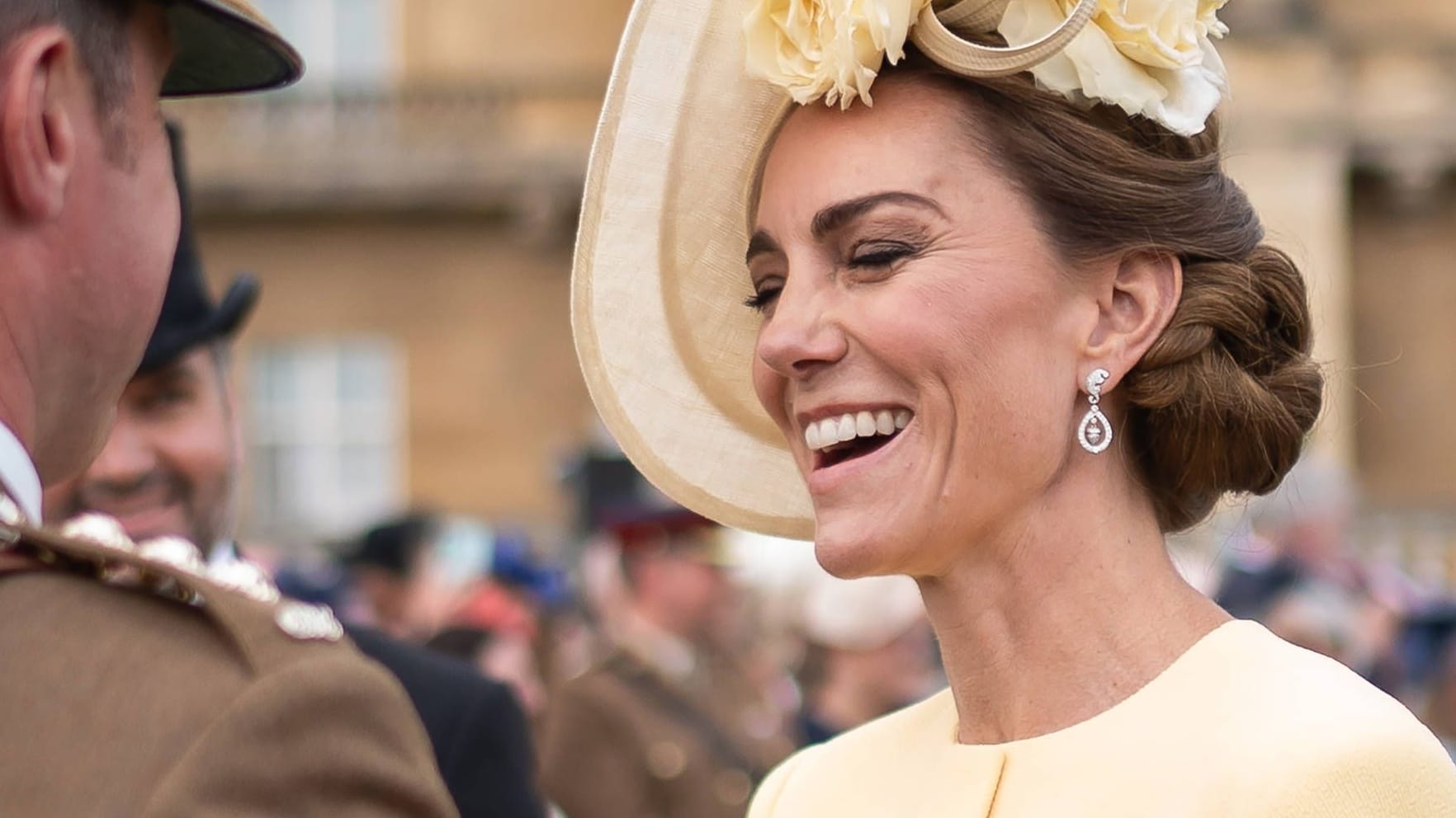 Prinzessin Kate: Hier lacht sie bei einer Gartenparty im Buckingham-Palast. Prinzessin Kate: Hier lacht sie bei einer Gartenparty im Buckingham-Palast.