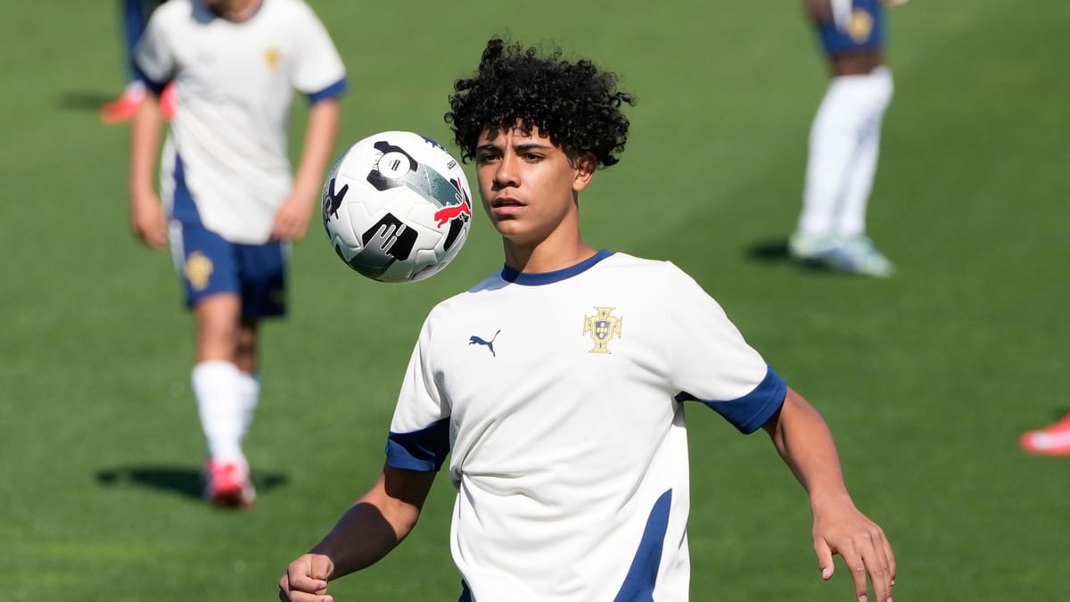 «Sehr stolz»: Ronaldos Sohn feiert U15-Debüt für Portugal