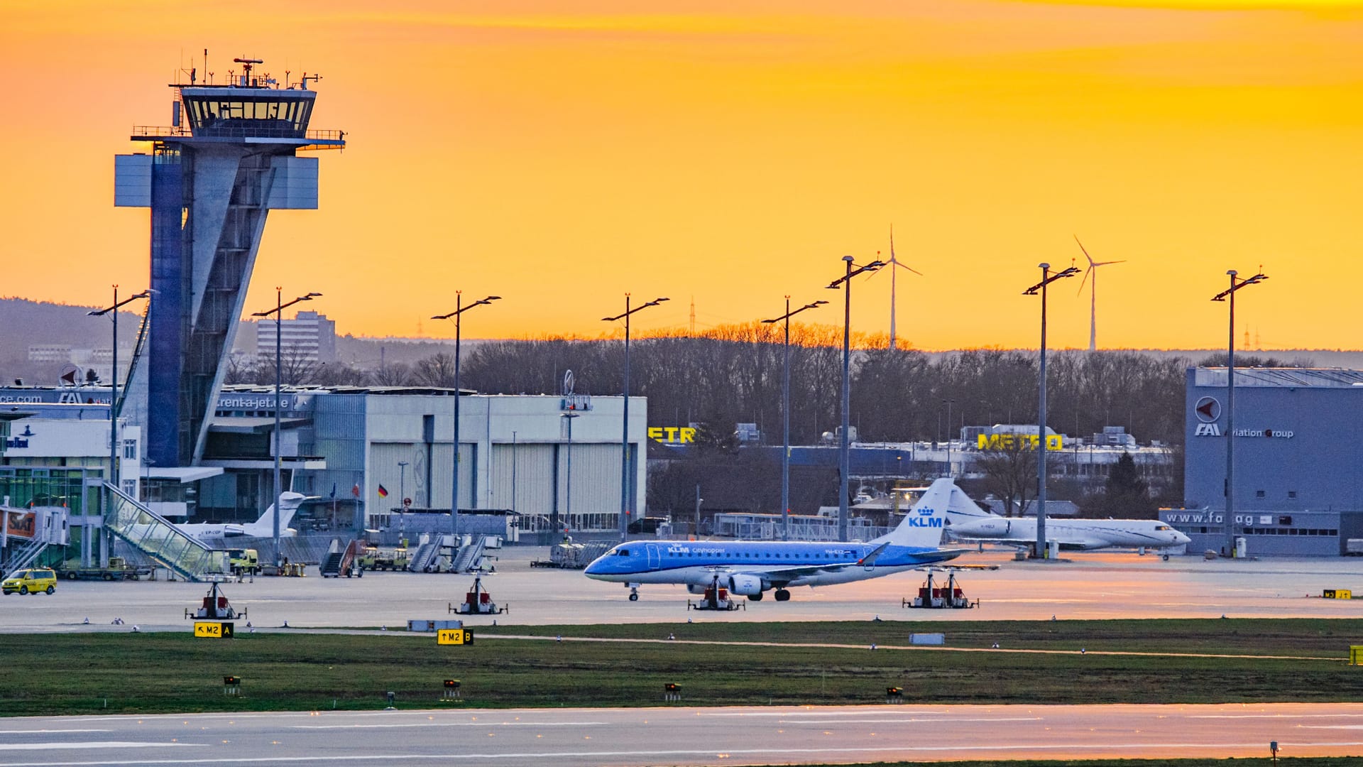 Macht was her: der Tower am Nürnberger Flughafen.