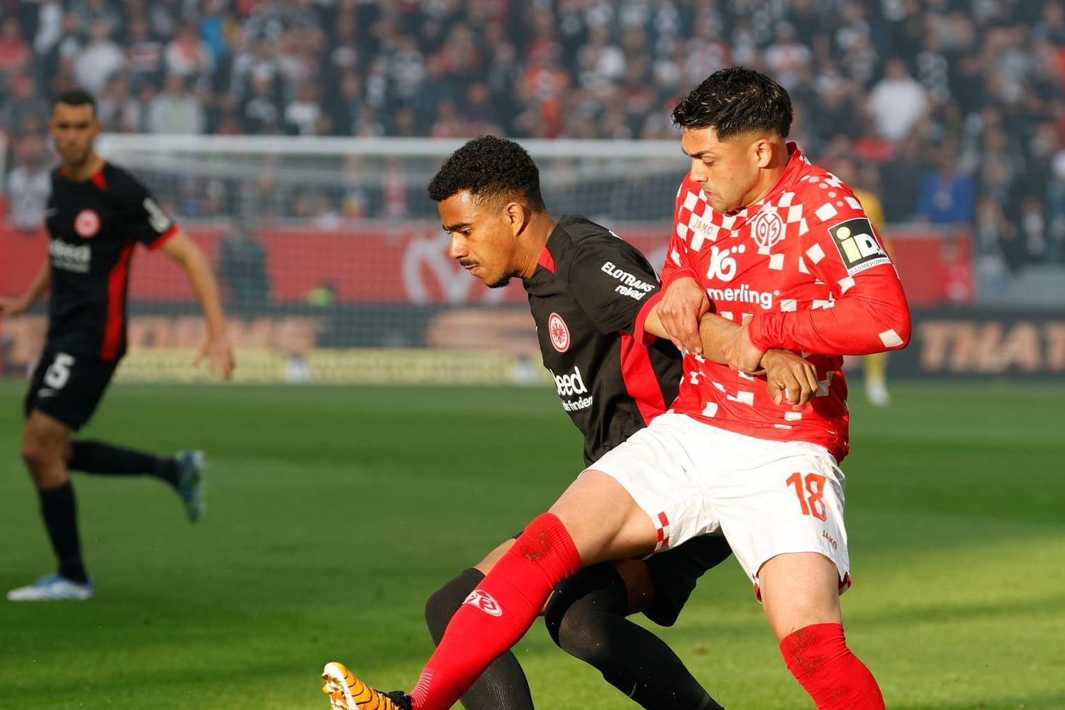 SOCCER-GERMANY-M05-SGE/REPORT