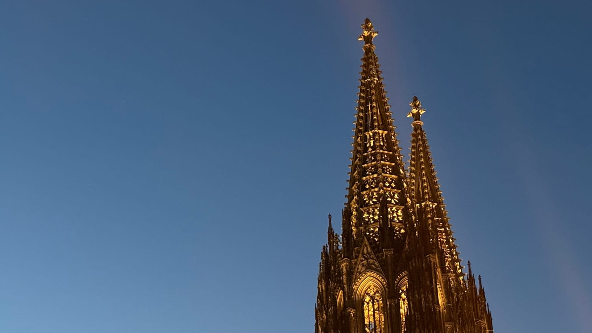 Der Kölner Dom: Nur 500 Meter entfernt liegt der Römerturm, der in den kommenden Monaten saniert werden soll. Der Kölner Dom: Nur 500 Meter entfernt liegt der Römerturm, der in den kommenden Monaten saniert werden soll.