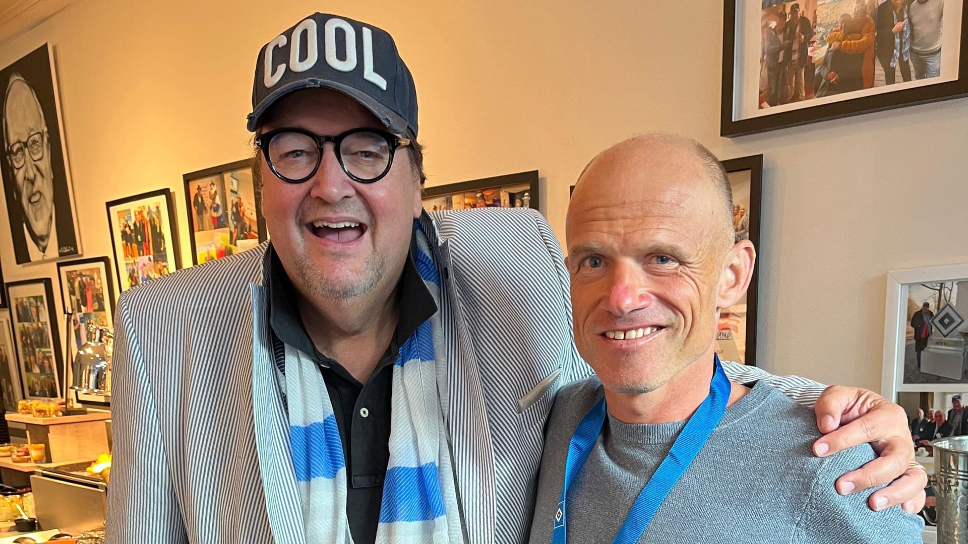 Andreas Ellermann und David Jarolim (rechts): Verfolgten den HSV-Sieg in der Loge und feierten den Aufstieg in die Bundesliga.