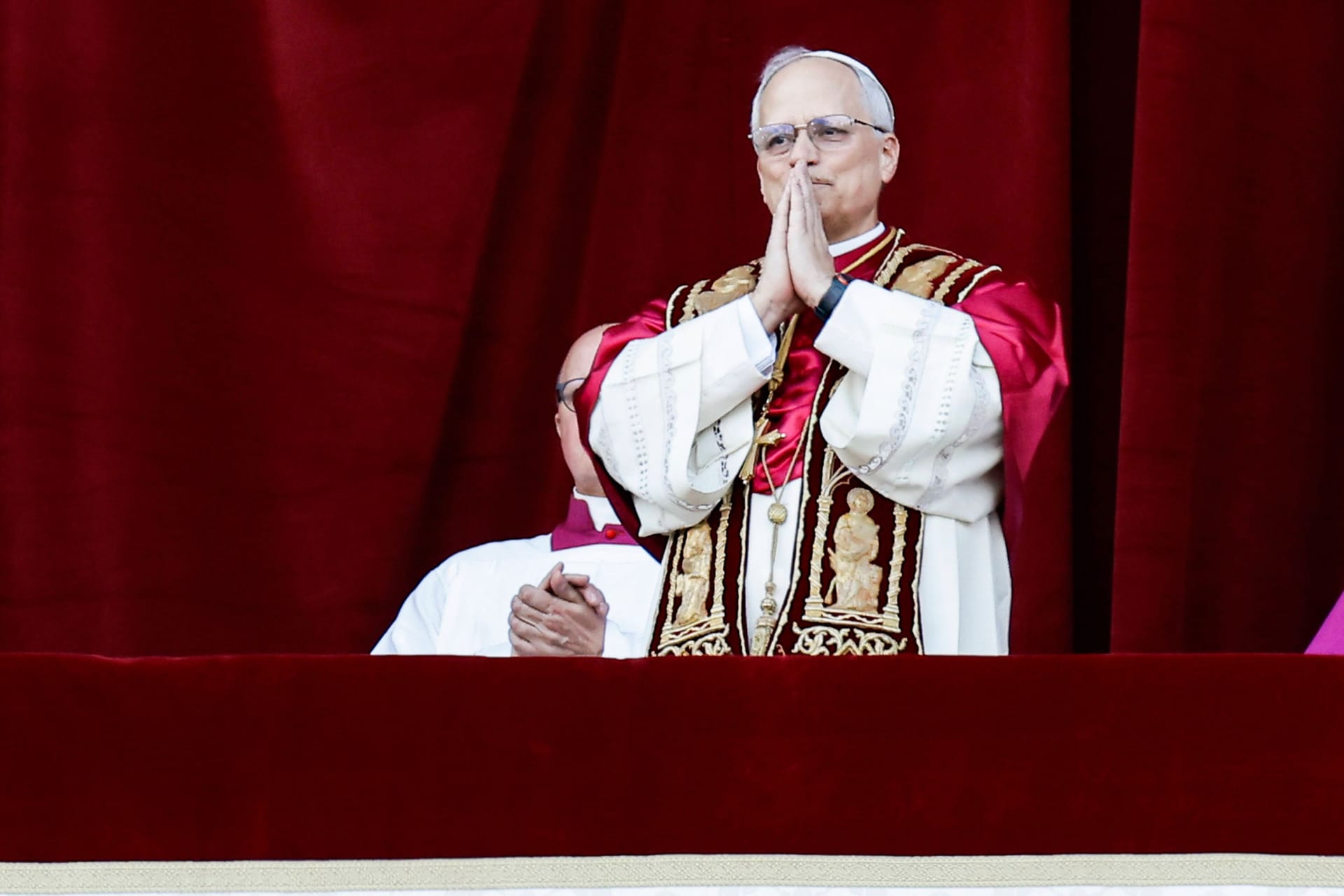 Papst Leo XIV.: Auf der Loggia des Petersdoms beginnt ein neues Leben als Pontifex. Papst Leo XIV.: Auf der Loggia des Petersdoms beginnt ein neues Leben als Pontifex.