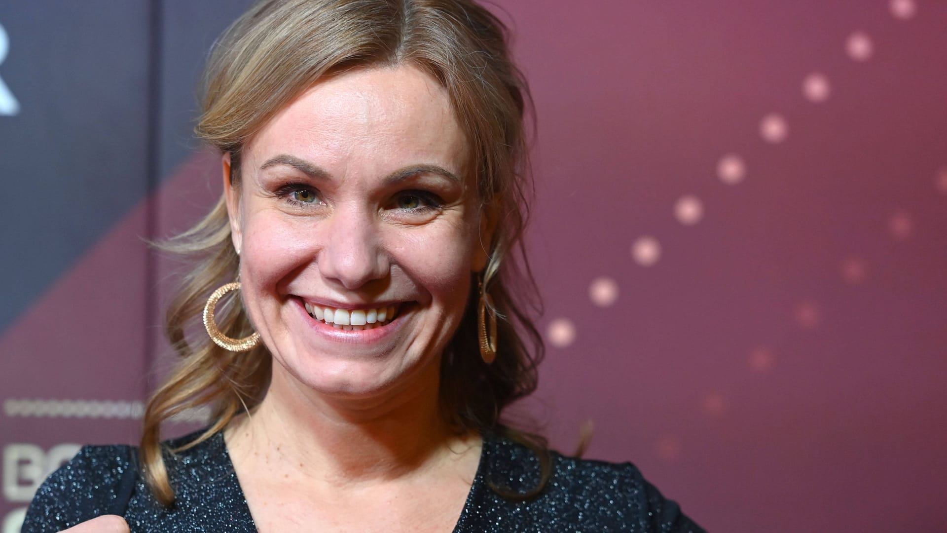 Isabell Stern: Sie spielt die Sommelière Katja Neubach in "Sturm der Liebe".