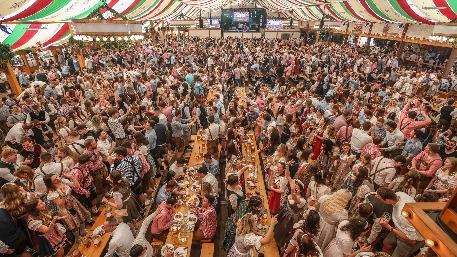 Stuttgarter Frühlingsfest - Fassanstich Stuttgarter Frühlingsfest - Fassanstich