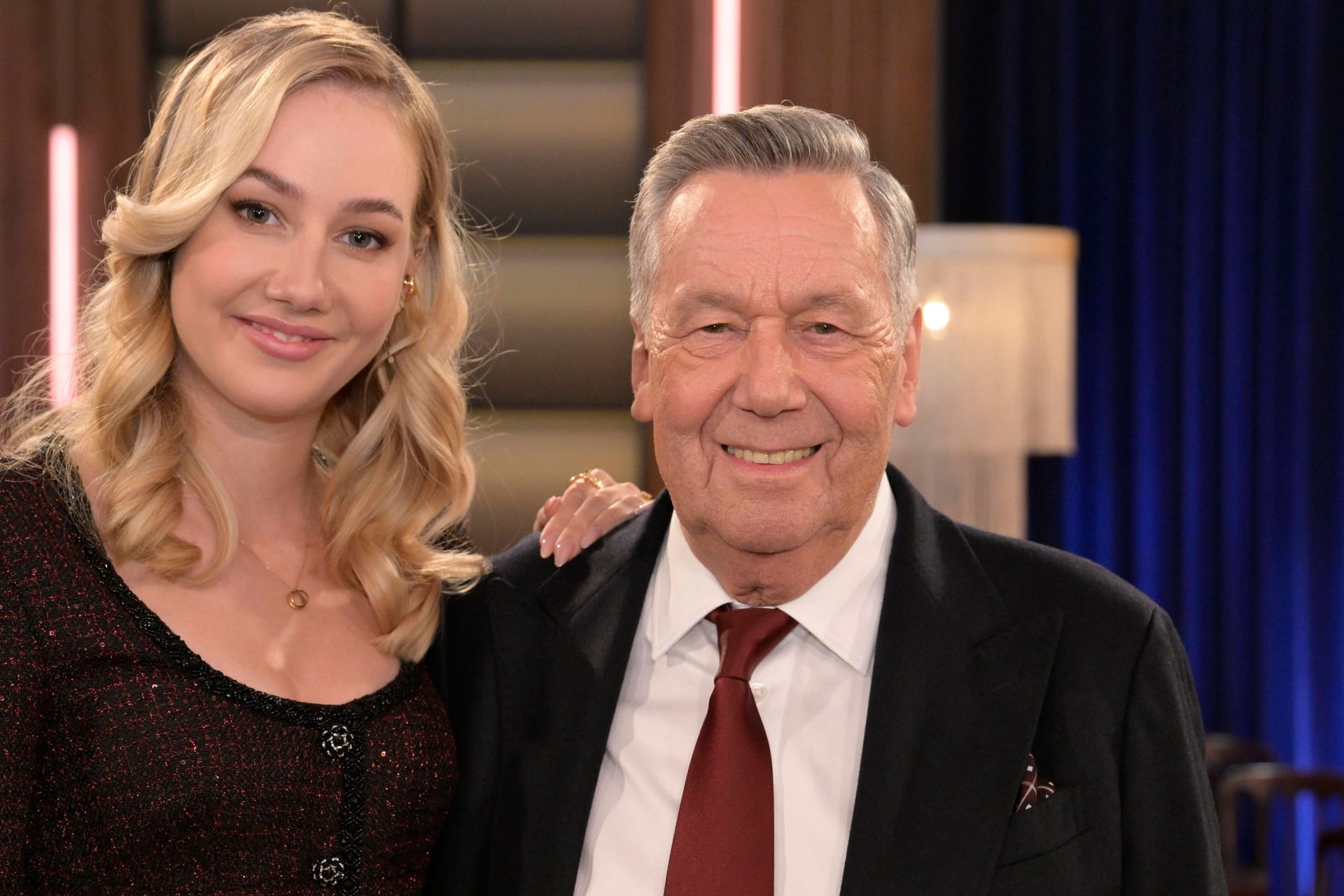 Roland Kaiser: Der Schlagerstar hat drei leibliche Kinder, darunter auch Tochter Annalena.