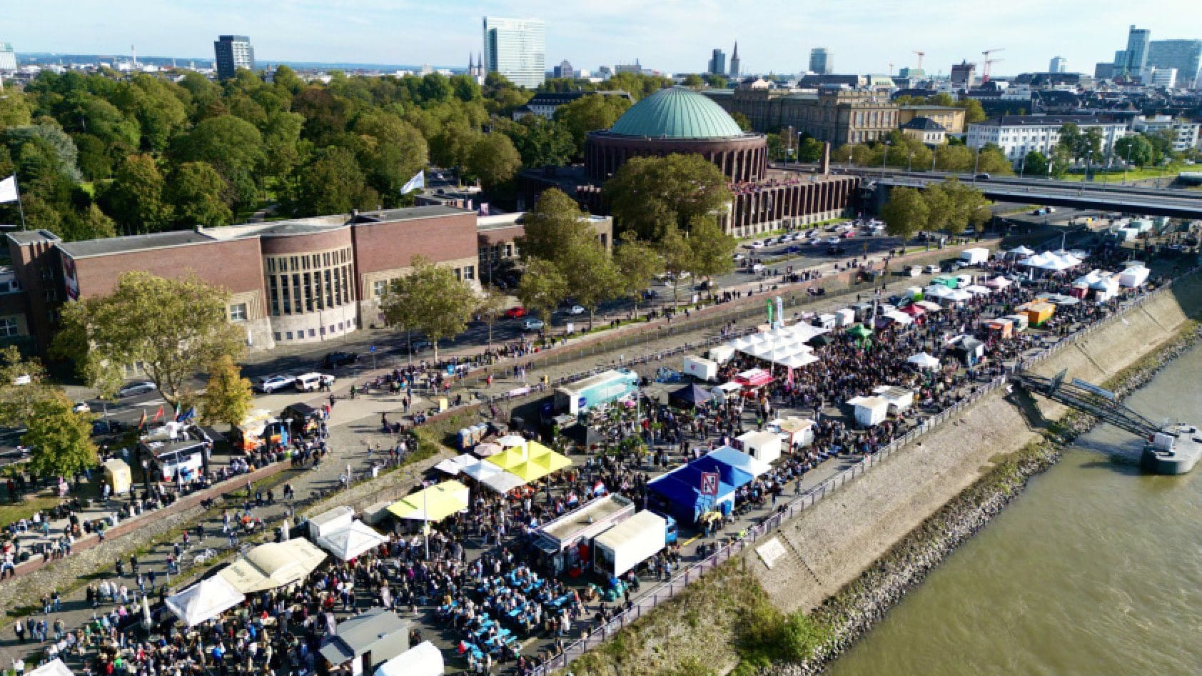 Der Fischmarkt aus der Vogelperspektive (Archivbild): Am 1. Juni geht es in die dritte Runde des Jahres. Der Fischmarkt aus der Vogelperspektive (Archivbild): Am 1. Juni geht es in die dritte Runde des Jahres.