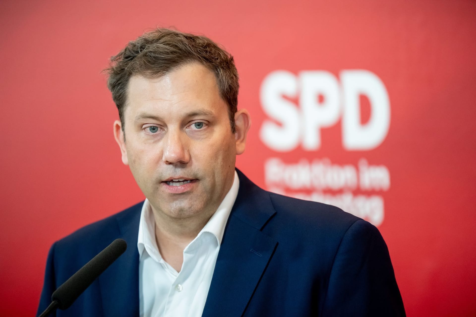 Klingbeil diskutiert mit SPD-Basis in NRW Klingbeil diskutiert mit SPD-Basis in NRW