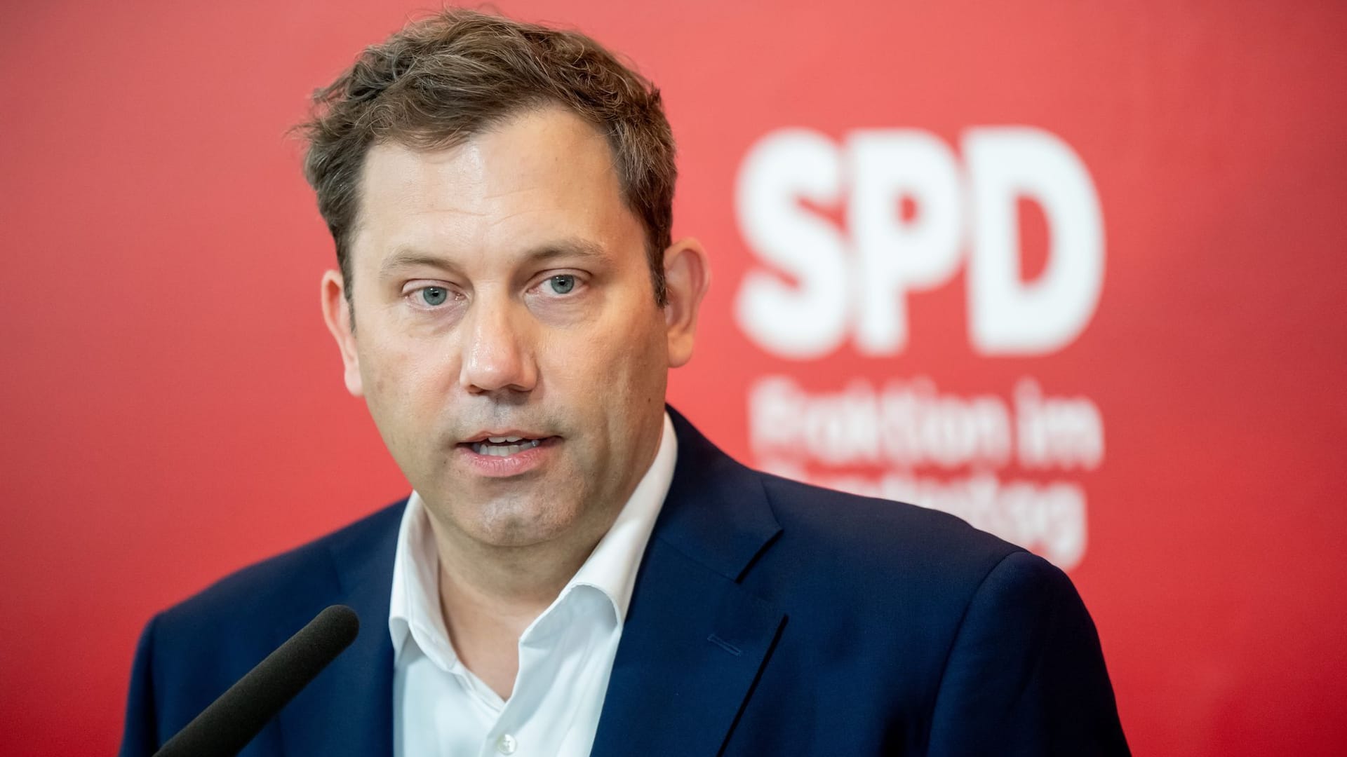 Klingbeil diskutiert mit SPD-Basis in NRW Klingbeil diskutiert mit SPD-Basis in NRW