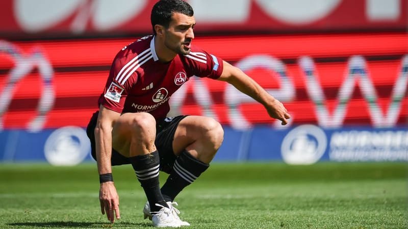Mahir Emreli bei einem Torjubel (Archivbild): Er wird den Club verlassen. Mahir Emreli bei einem Torjubel (Archivbild): Er wird den Club verlassen.