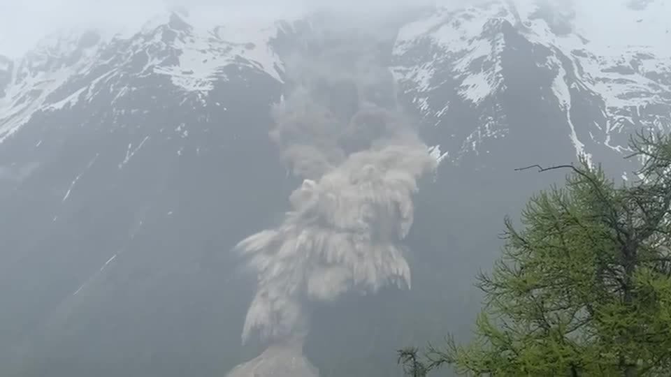 SCHWEIZ-GLETSCHERSTURZ/