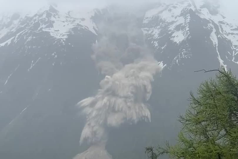 SCHWEIZ-GLETSCHERSTURZ/