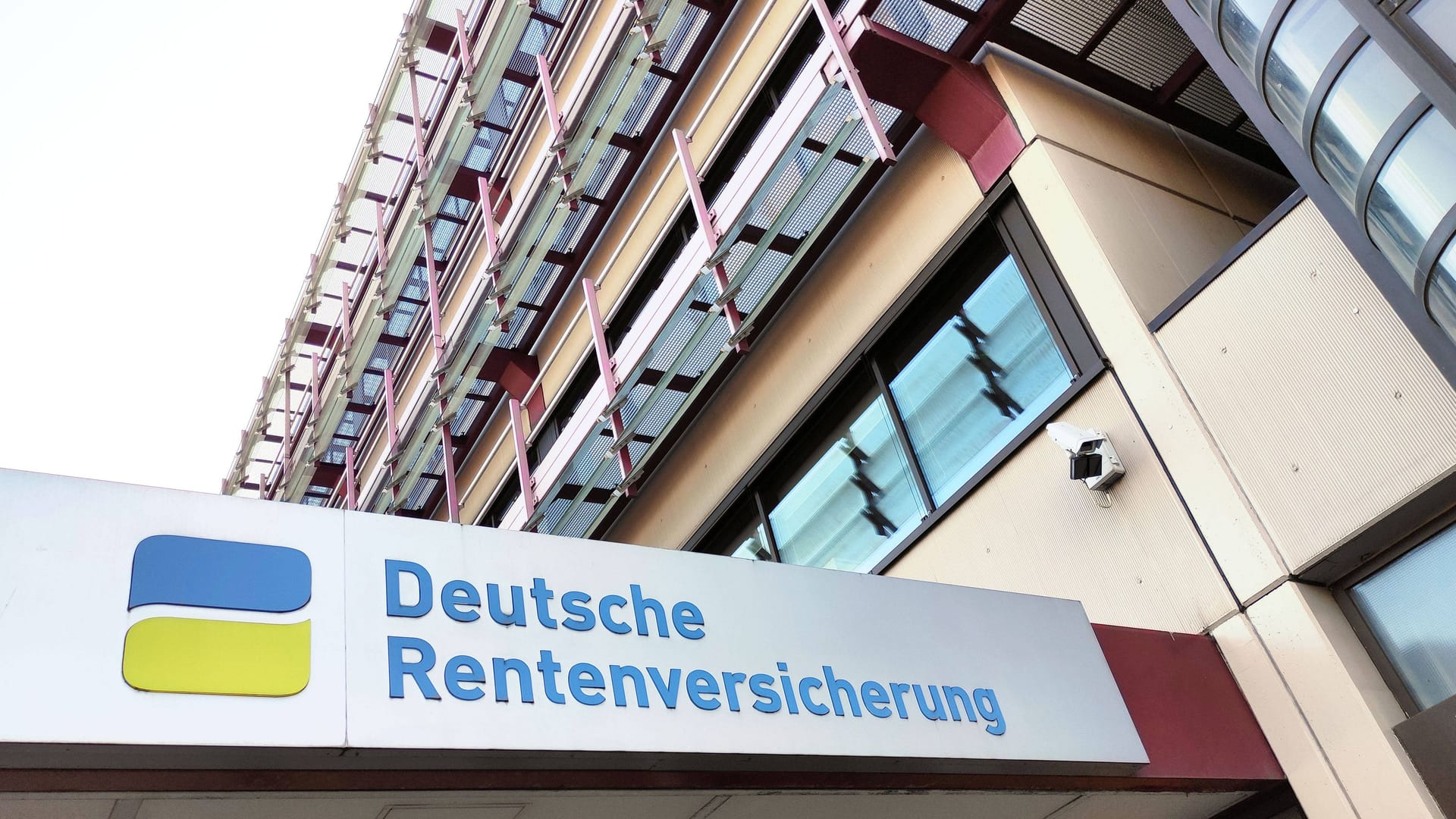 Deutsche Rentenversicherung: Die neue Arbeitsministerin Bärbel Bas (SPD) will den Kreis der Einzahler erweitern.