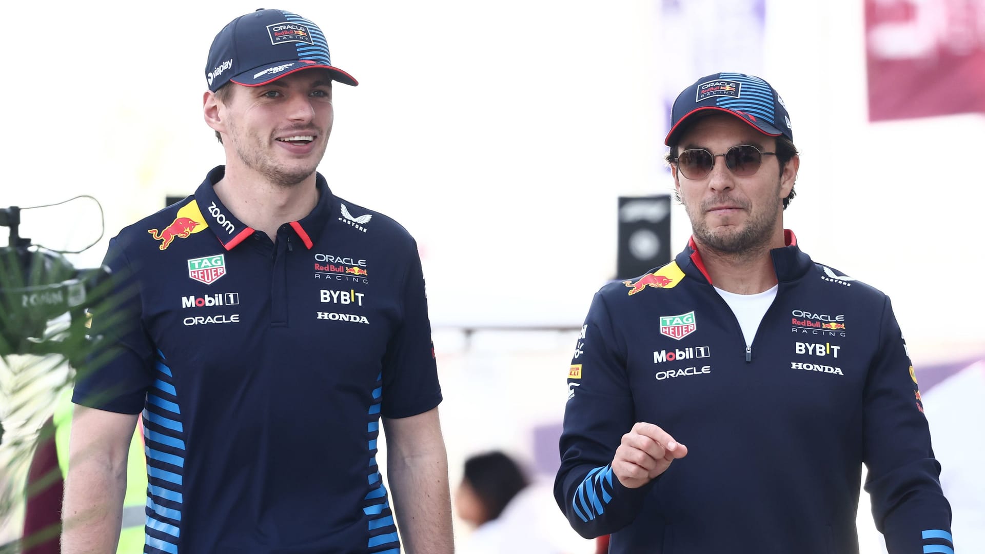 Sergio Pérez (r.) neben Max Verstappen zu gemeinsamen Red-Bull-Zeiten.