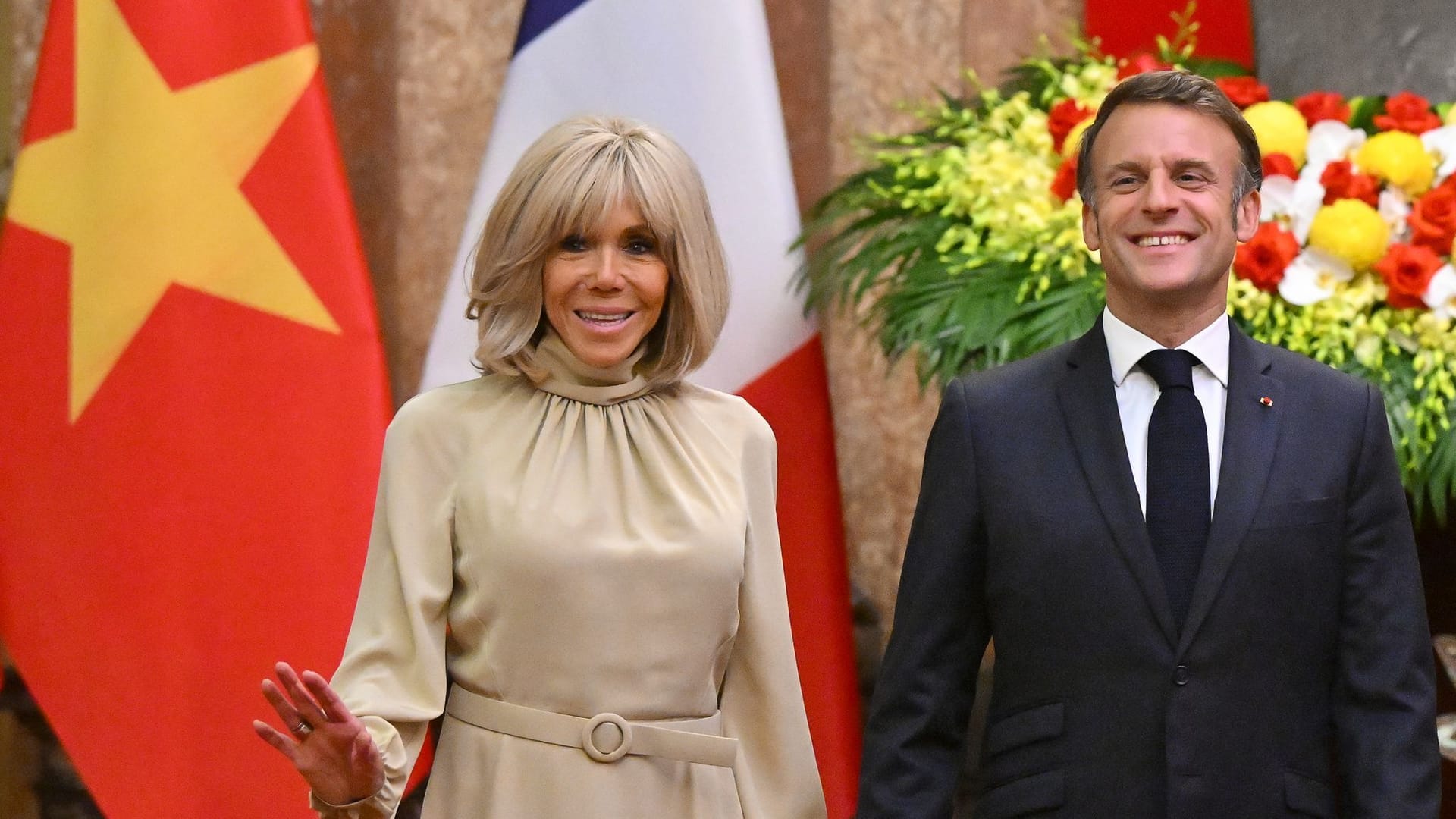 Präsident von Frankreich besucht Vietnam Präsident von Frankreich besucht Vietnam