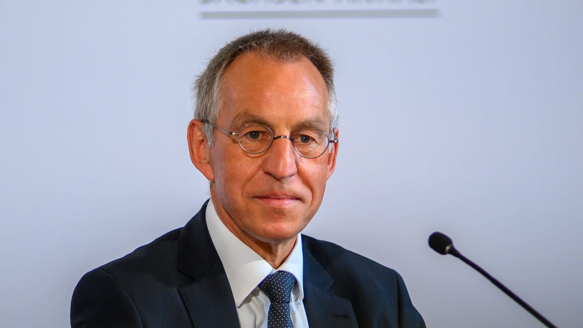 Sachsen-Anhalts Verfassungsschutzchef Jochen Hollmann