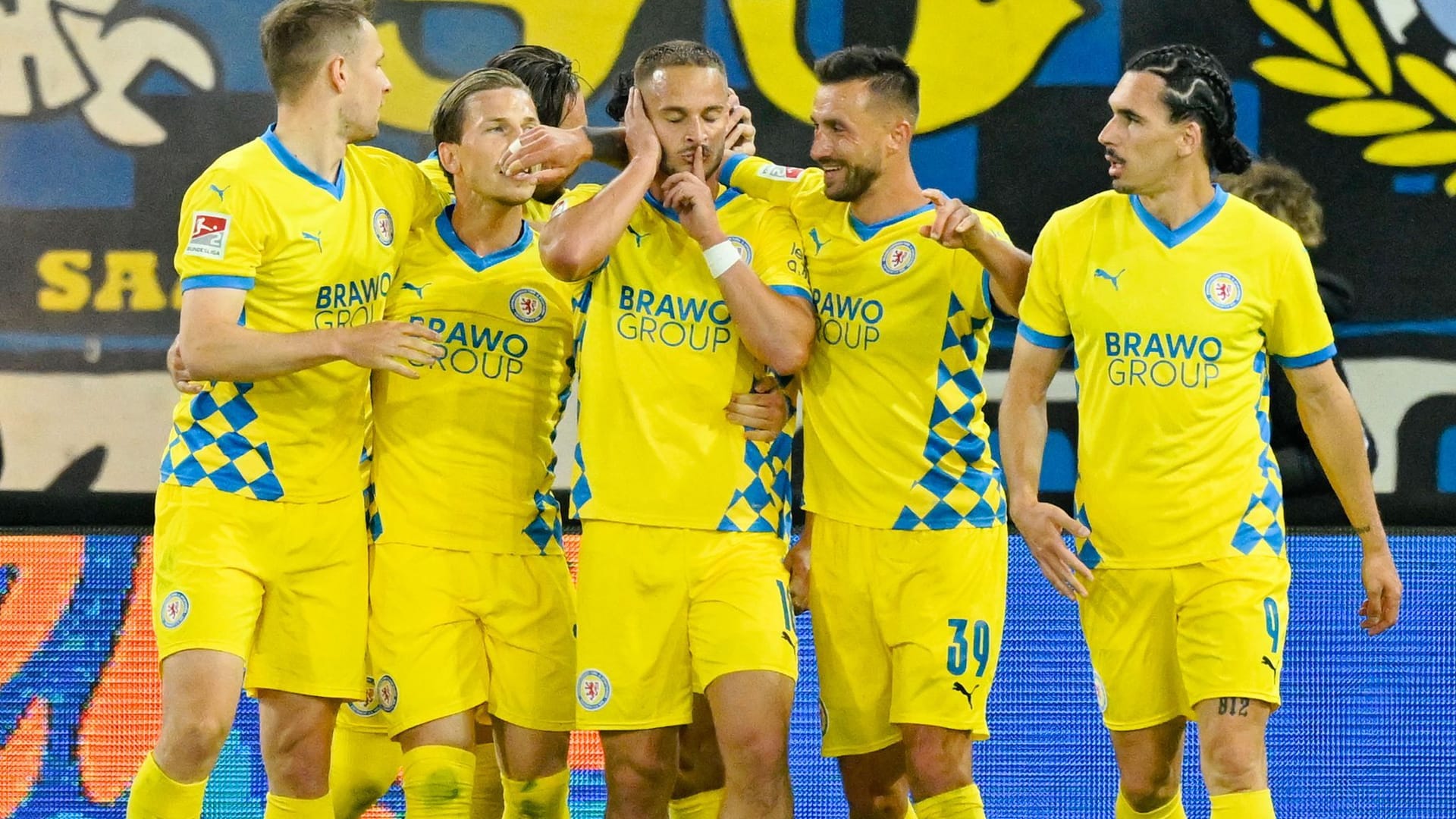 1. FC Saarbrücken - Eintracht Braunschweig 1. FC Saarbrücken - Eintracht Braunschweig