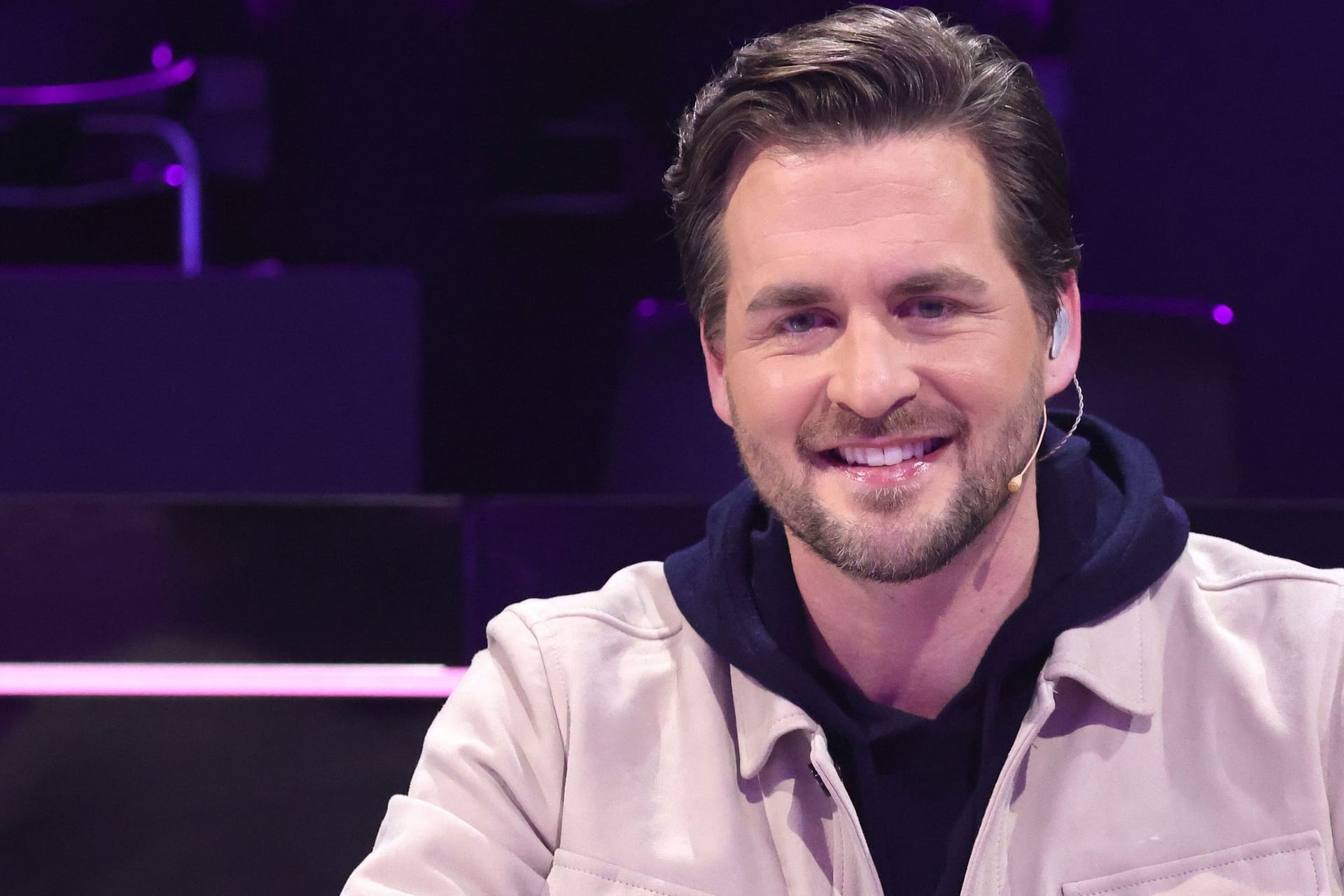 Alexander Klaws: Er ist seit sechs Jahren mit Nadja Scheiwiller verheiratet.