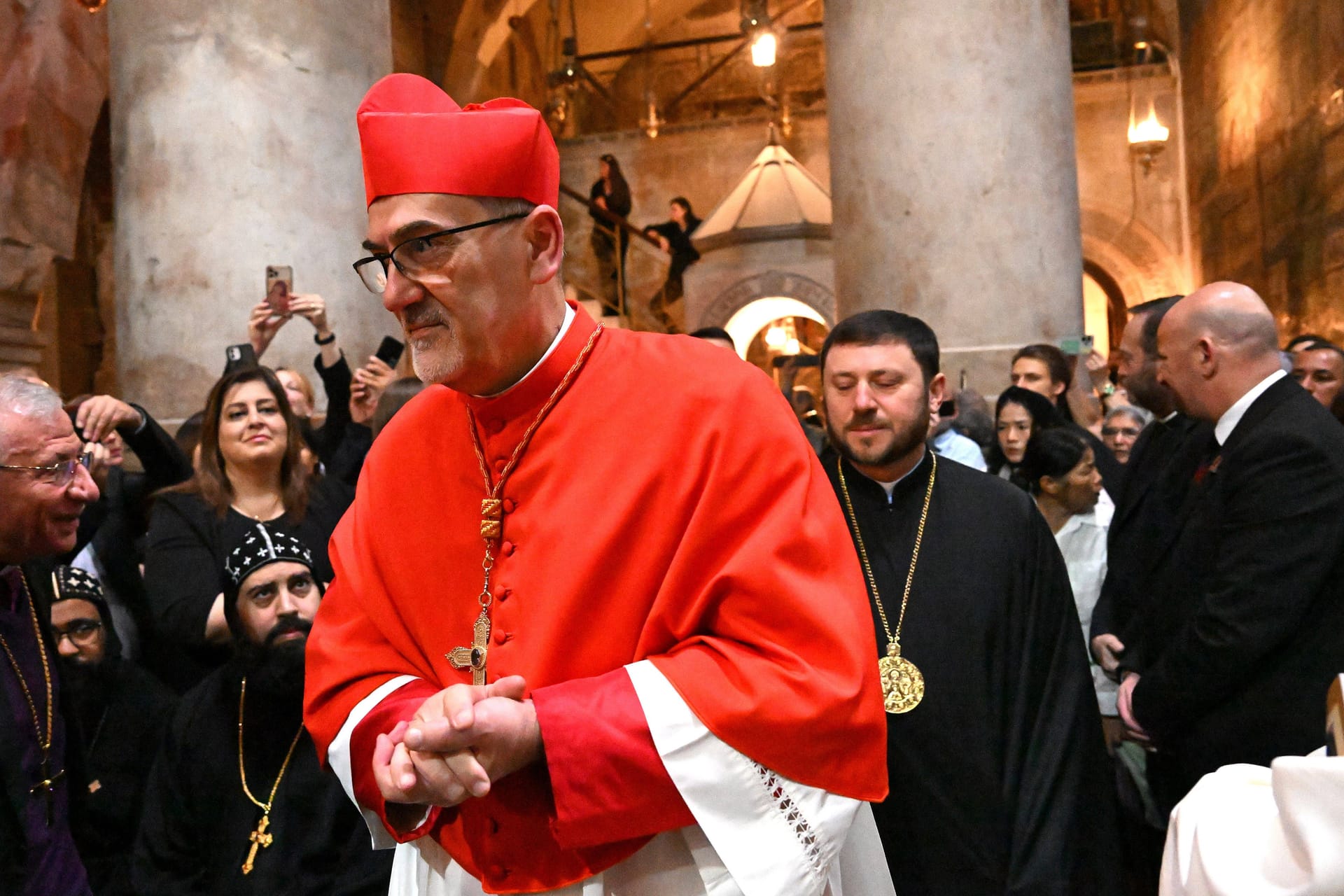 Kardinal Pizzaballa gilt als jung, dynamisch und krisenerprobt: Ins Konklave geht er als spannender Papst-Kandidat. 