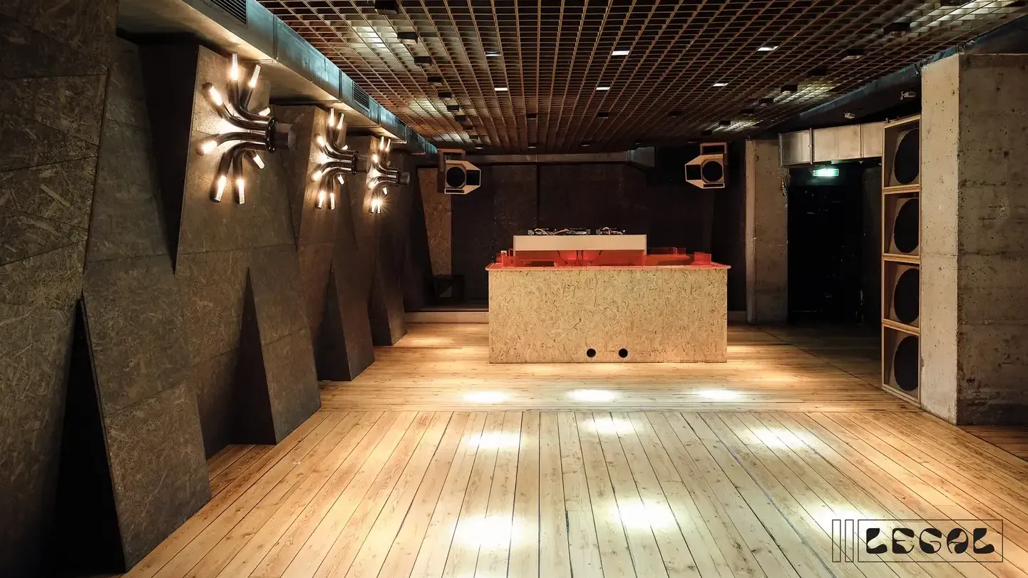 Der "Legal"-Club in München steht wegen hoher Miet- und Nachzahlungen vor dem finanziellen Ruin. Der "Legal"-Club in München steht wegen hoher Miet- und Nachzahlungen vor dem finanziellen Ruin.