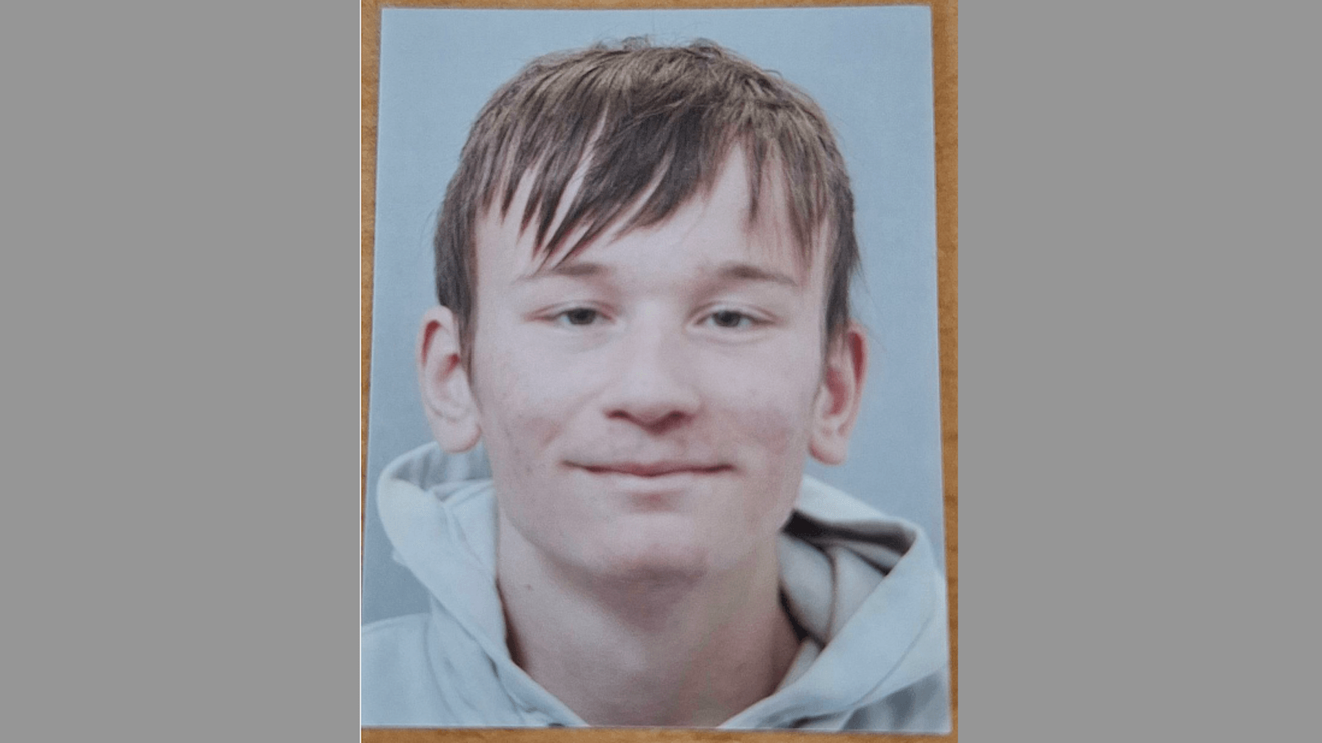Ein Fahndungsfoto des 19-jährigen Alexander Tietz: Wer hat den jungen Mann gesehen? Ein Fahndungsfoto des 19-jährigen Alexander Tietz: Wer hat den jungen Mann gesehen?