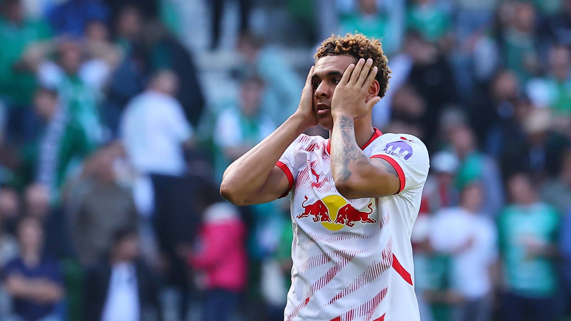 Antonio Nusa ist frustriert: RB Leipzig hat die Qualifikation zur Champions League verpasst.