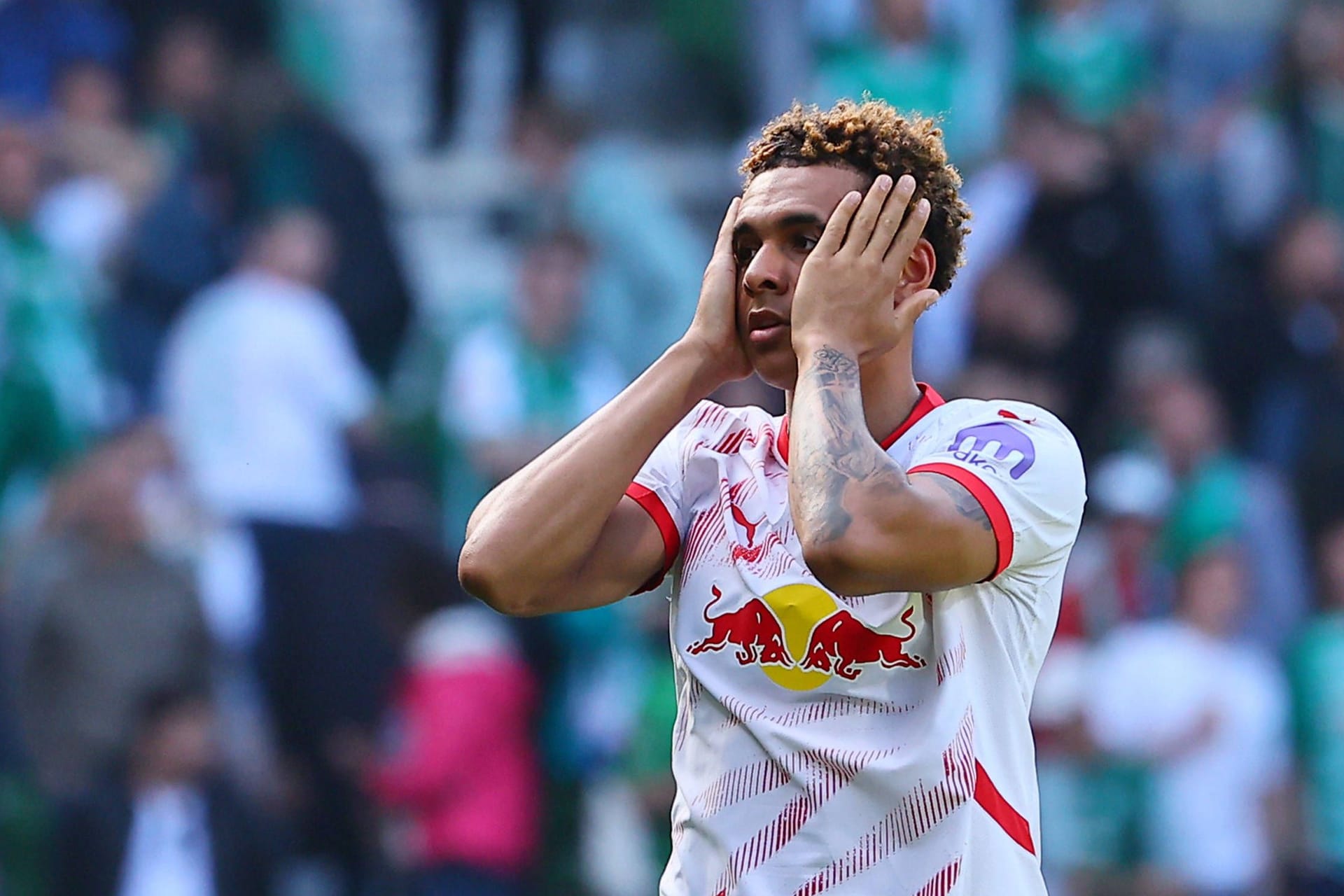 Antonio Nusa ist frustriert: RB Leipzig hat die Qualifikation zur Champions League verpasst.