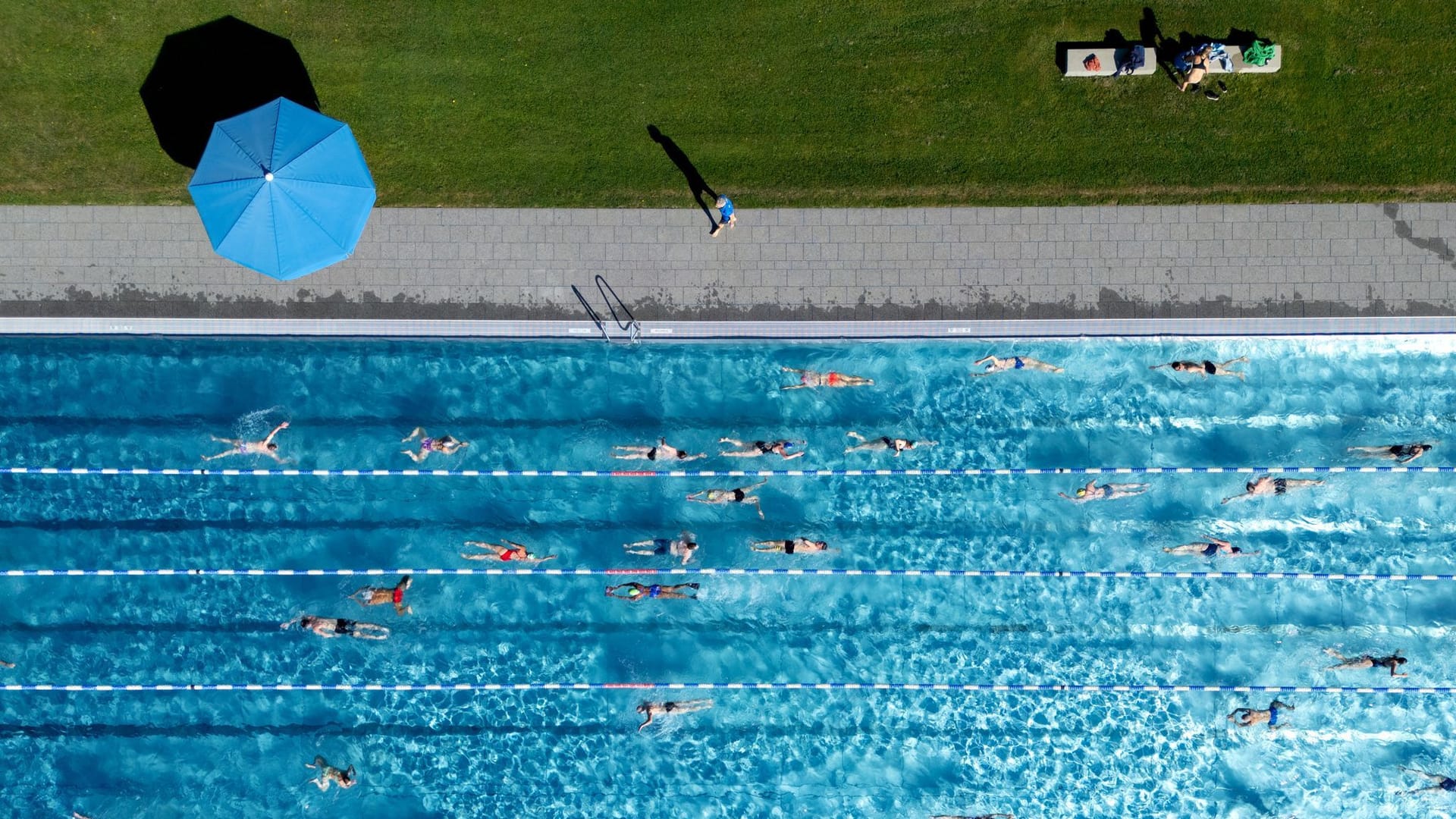 Auftakt der Freibadsaison in München