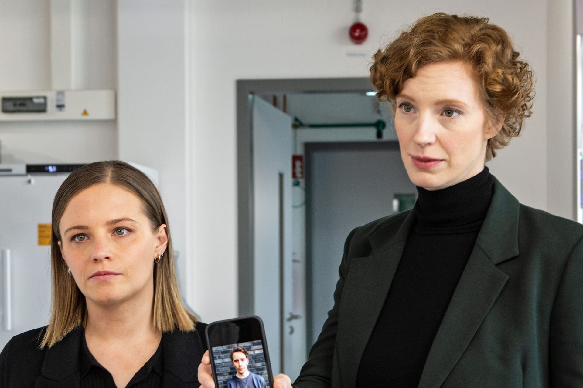 Liv Moormann (Jasna Fritzi Bauer) und Linda Selb (Luise Wolfram): Die Kommissarinnen ermitteln in Bremen.
