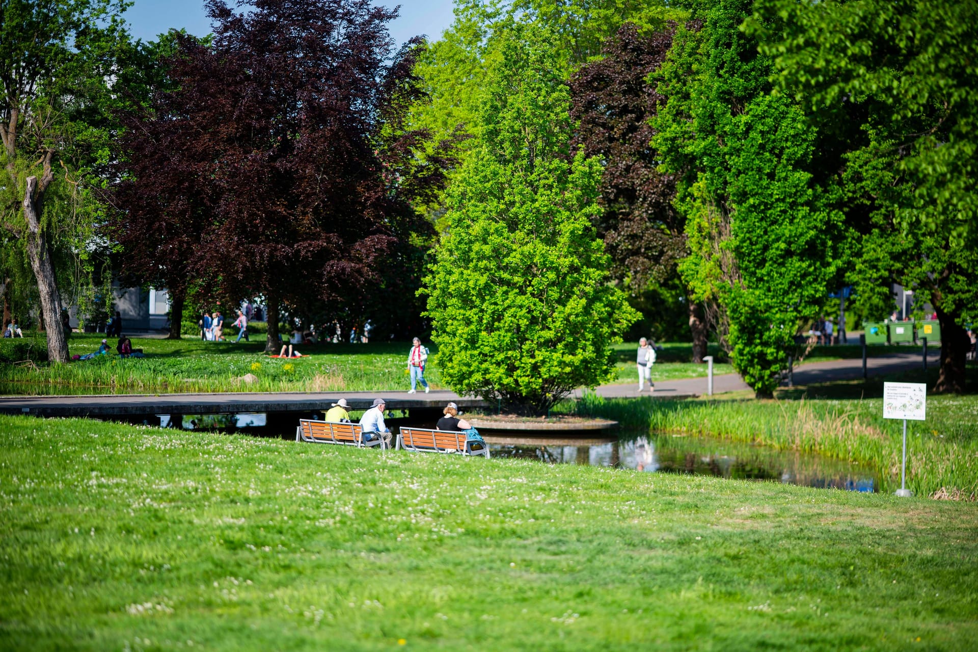 Sommerwetter in Hannover (Symbolbild): Ende des Monats soll es warm werden.