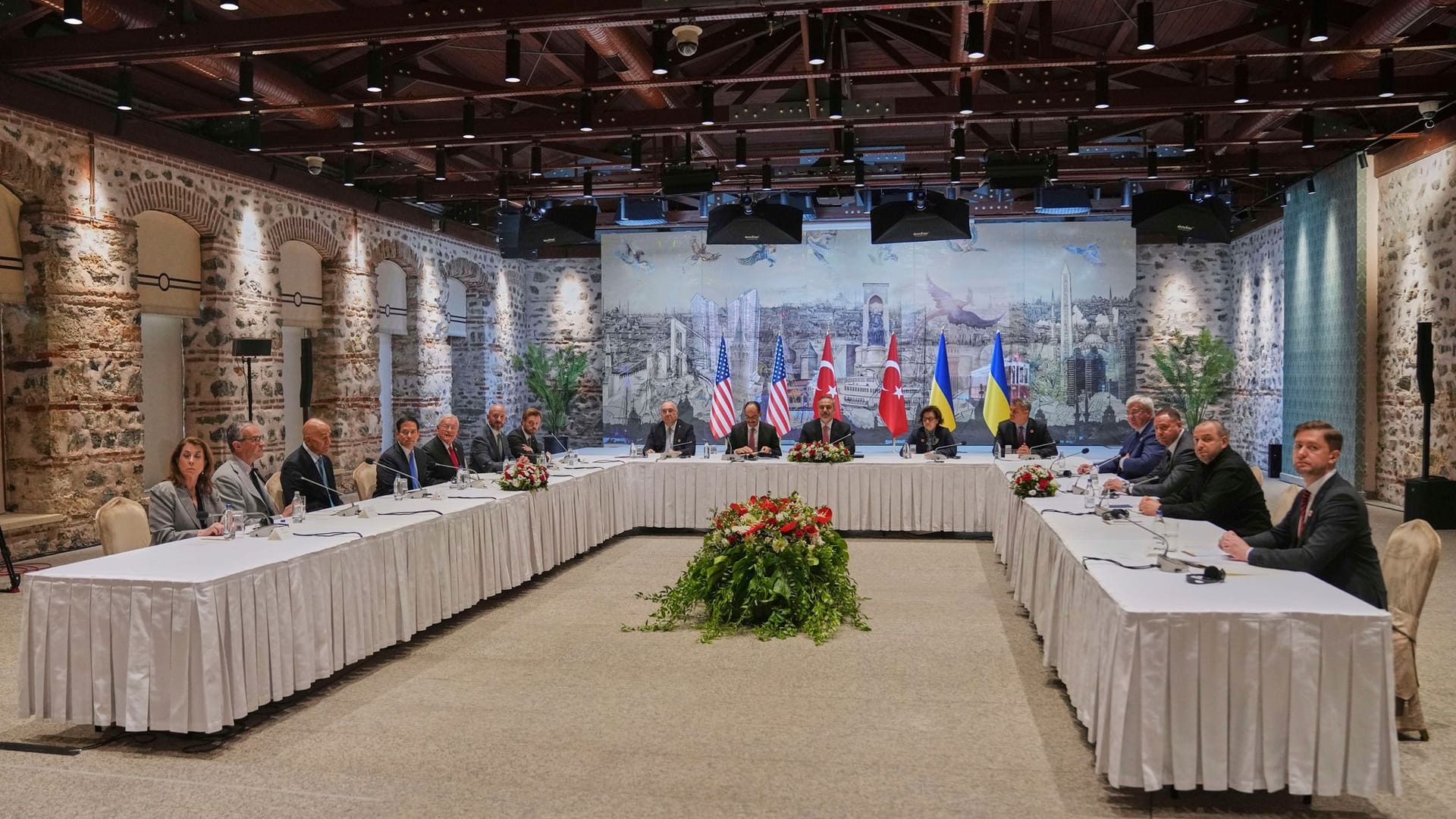 Ukraine-Krieg - Verhandlungen in Istanbul