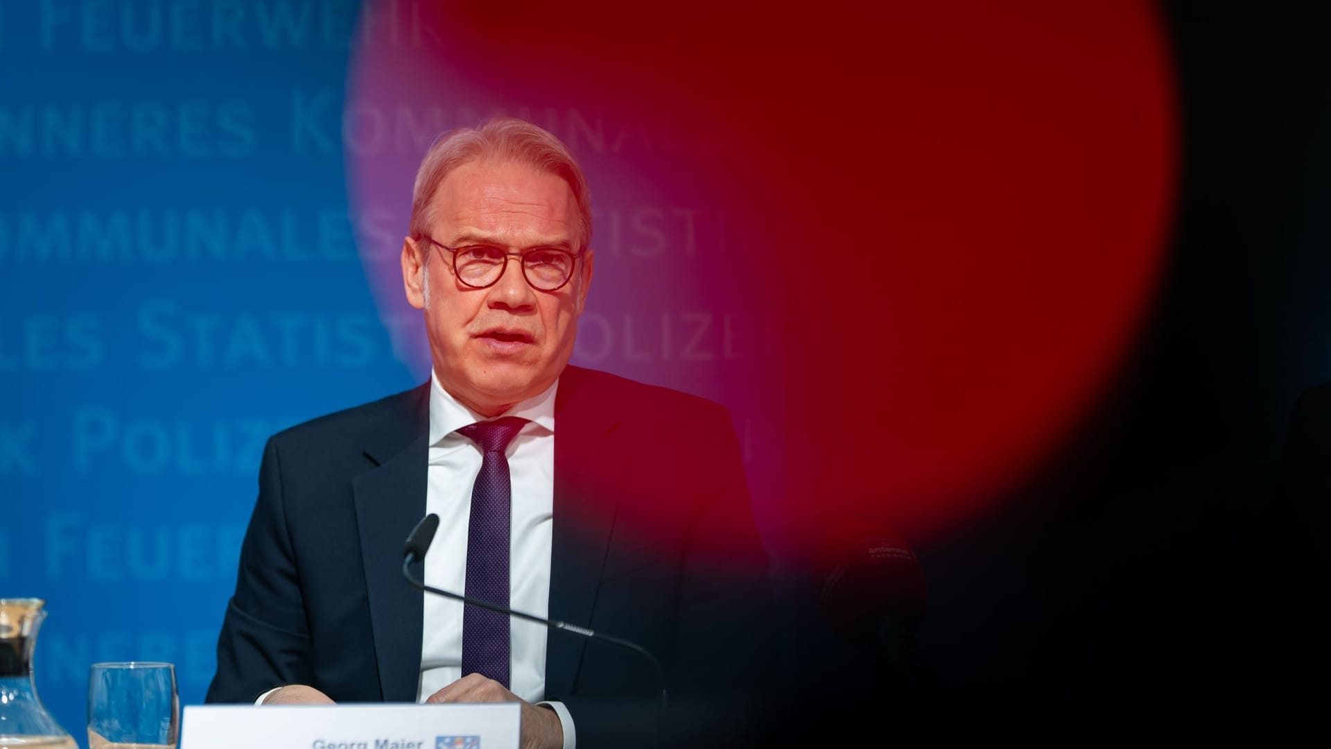 Innenminister Georg Maier