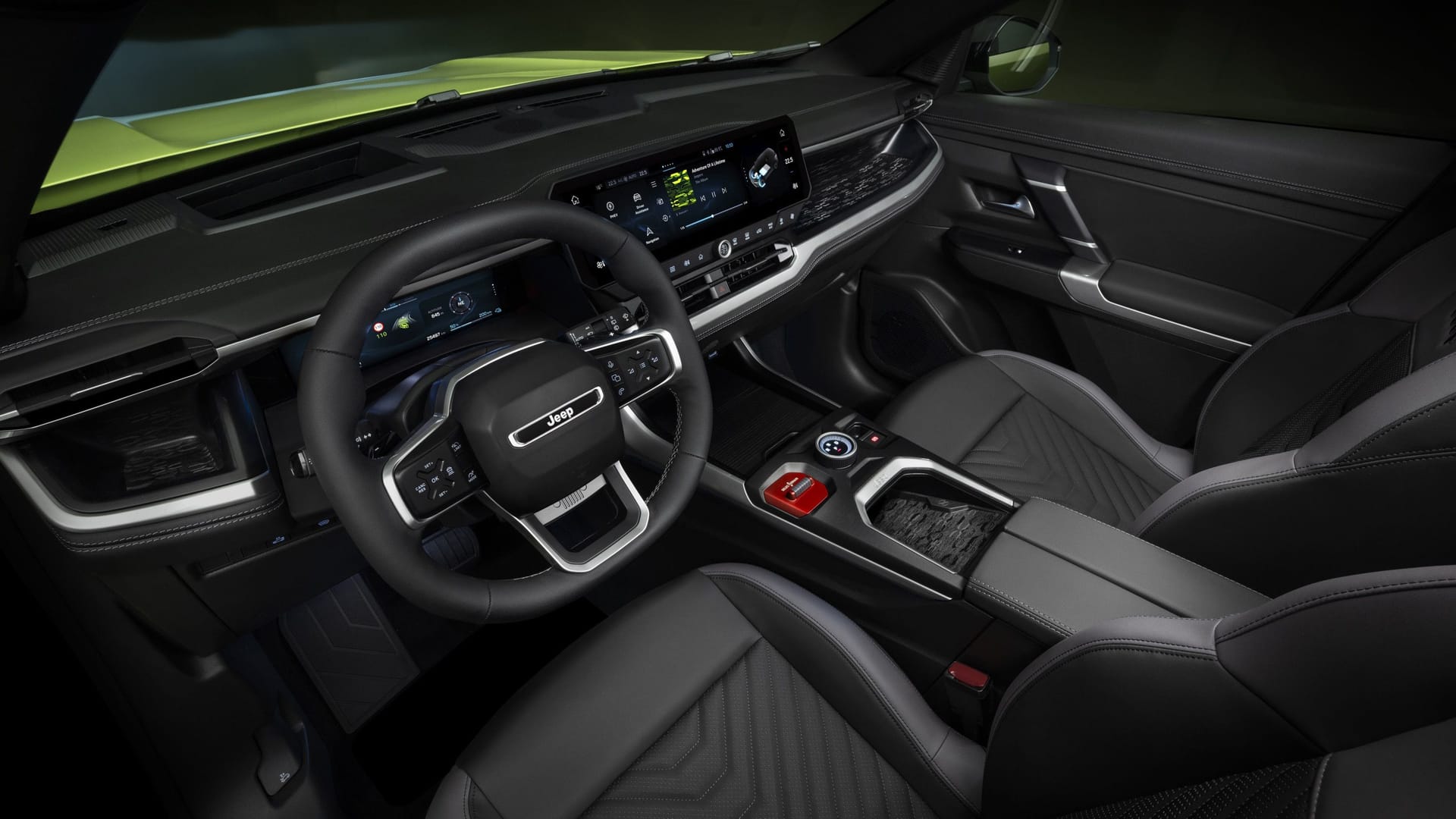 Digitalisiert: Im Cockpit unübersehbar ist das neue Infotainmentsystem mit 10,25‑Zoll-Instrumentendisplay und einem zentralen 16‑Zoll-Touchscreen.