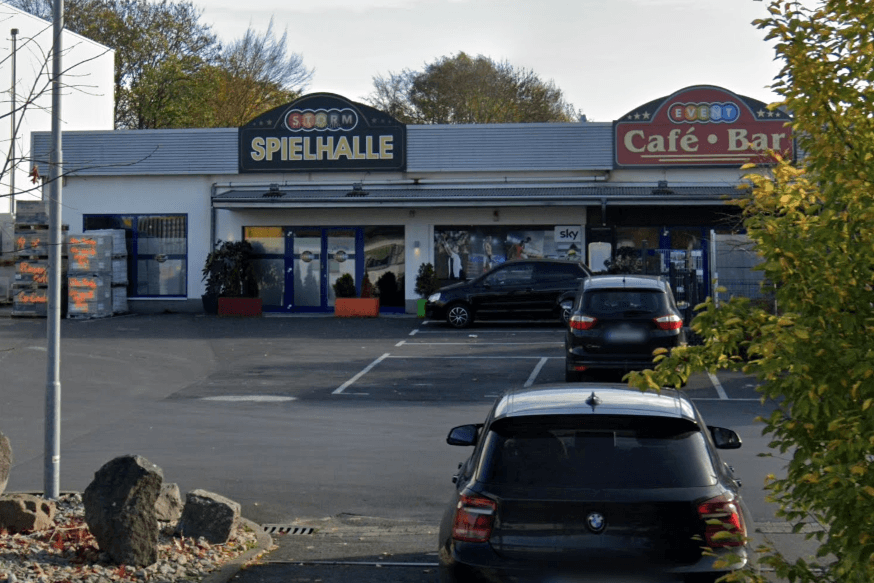 Die Spielhalle in Fulda (Archivbild): Hier ist in der Nacht eine junge Frau erstochen worden.
