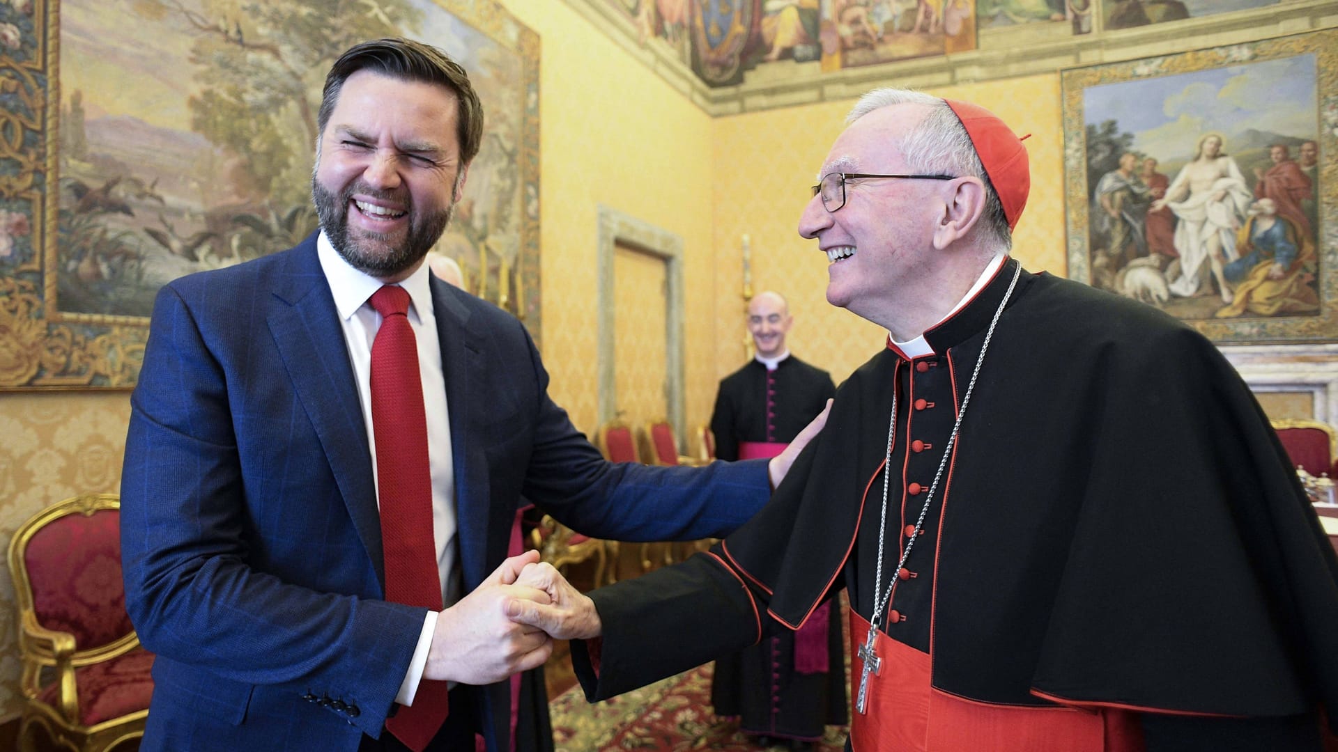 Der Vizepräsident der Vereinigten Staaten, JD Vance, trifft sich am 19. April 2025 im Vatikan mit dem vatikanischen Staatssekretär, Kardinal Pietro Parolin.
