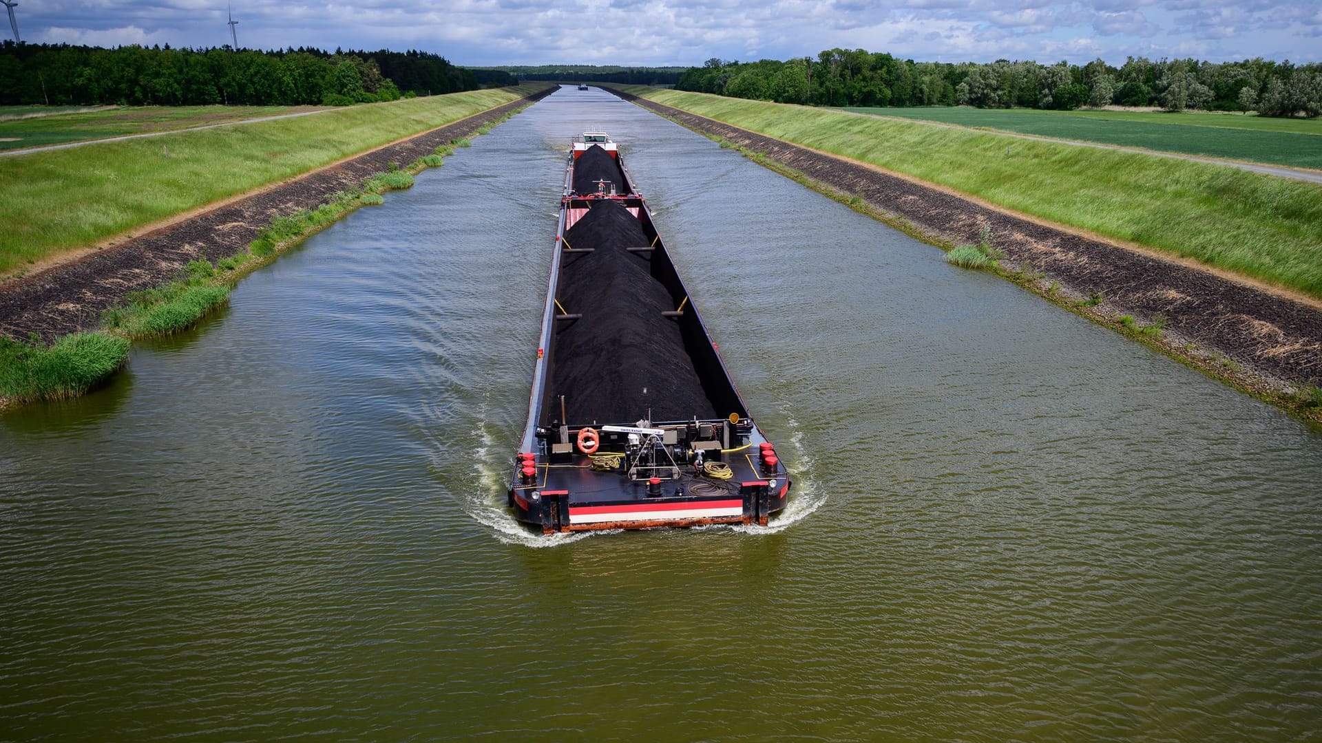 Ferngesteuertes Binnenschiff «Niedersachsen 2» Ferngesteuertes Binnenschiff «Niedersachsen 2»