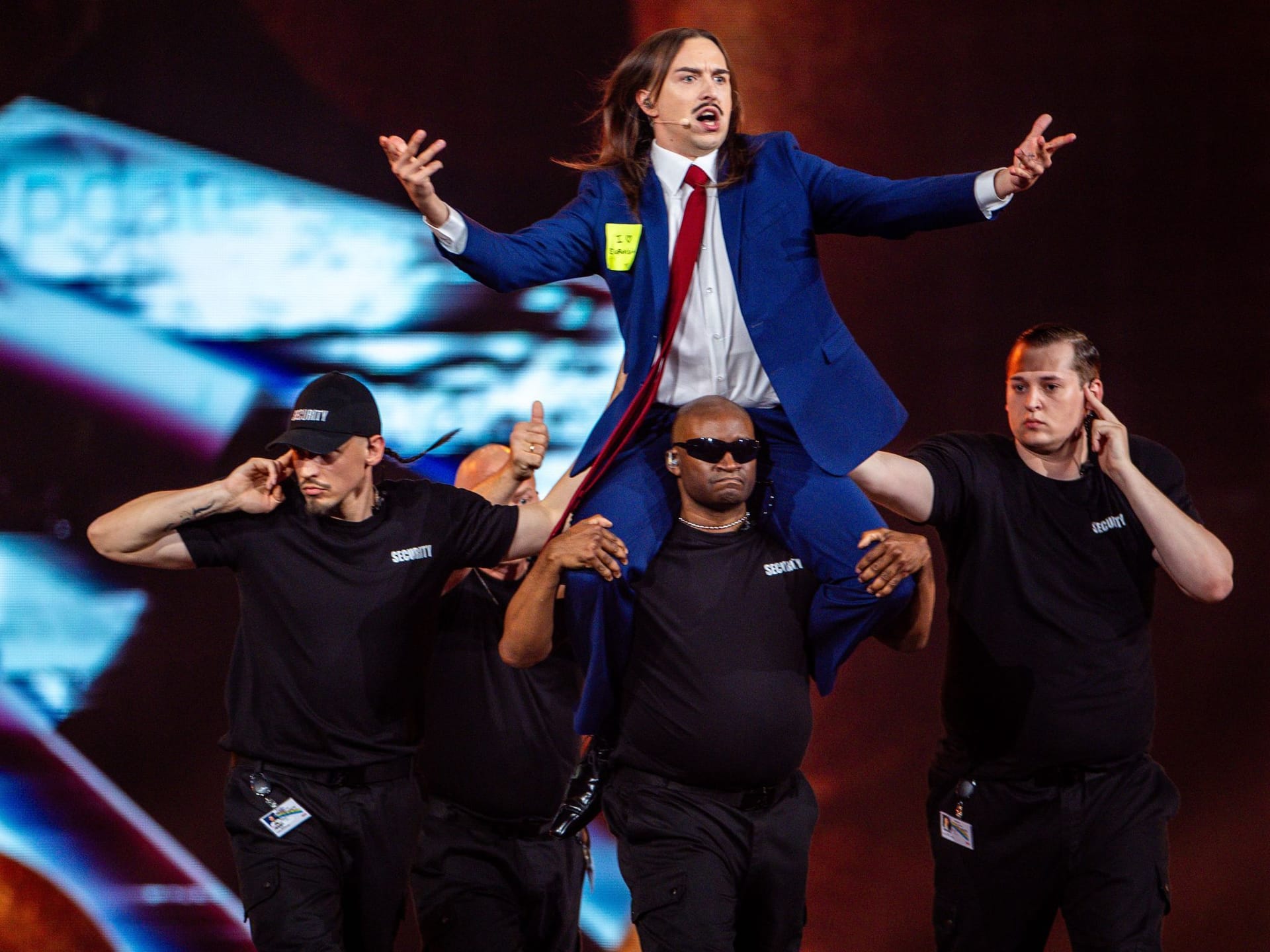 Tommy Cash sang "Espresso Macchiato" beim ESC 2025.